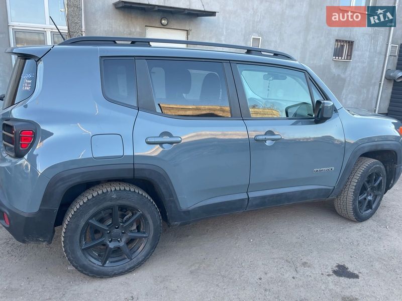 Позашляховик / Кросовер Jeep Renegade 2017 в Києві фото 2 Позашляховик / Кросовер Jeep Renegade 2017 в Києві