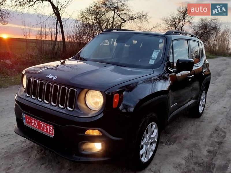 Внедорожник / Кроссовер Jeep Renegade 2016 в Ружине