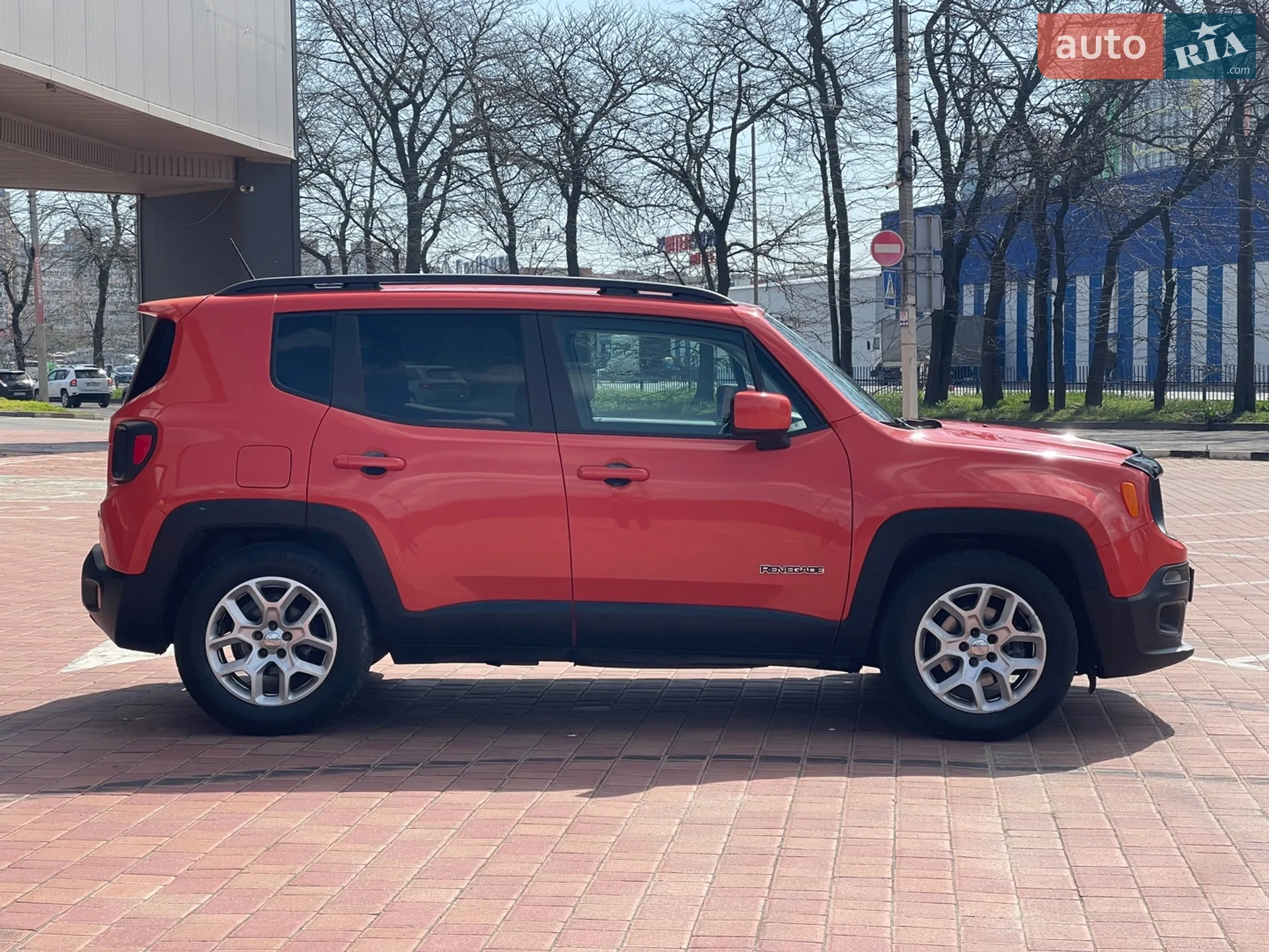2015 Jeep Renegade - мініатюра 3