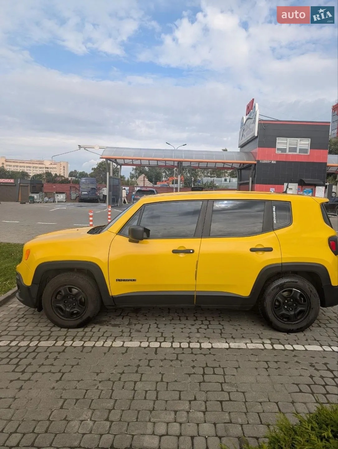 2017 Jeep Renegade - мініатюра 3