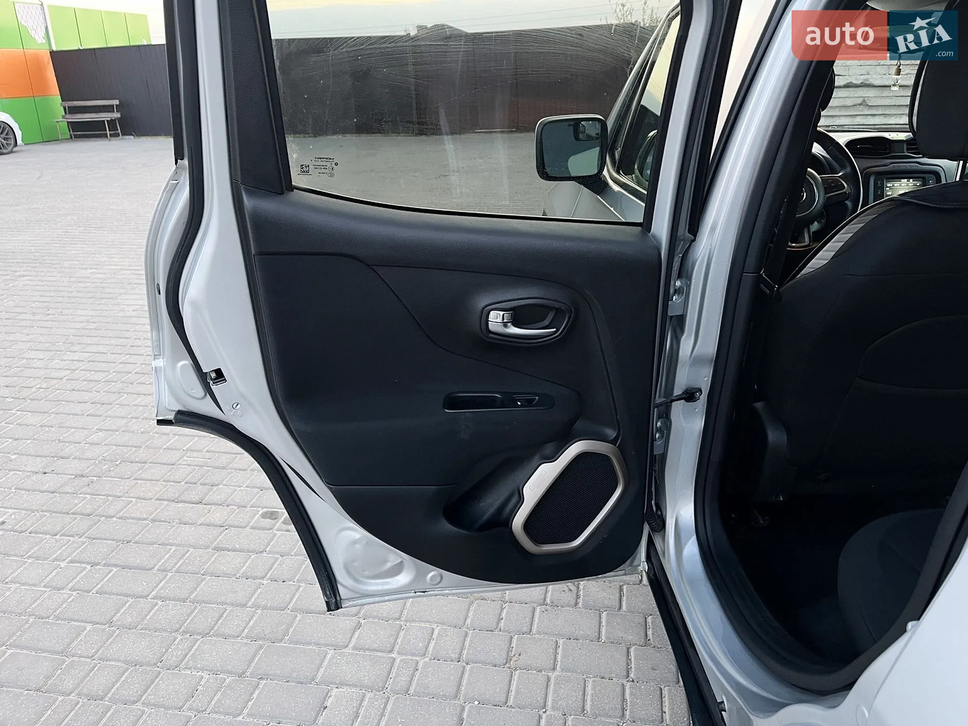 2017 Jeep Renegade - мініатюра 10