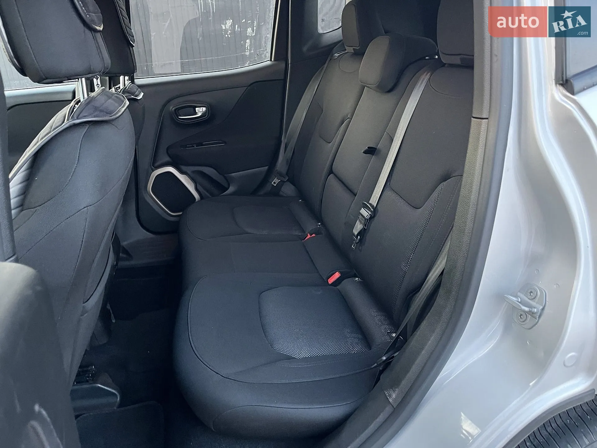 2017 Jeep Renegade - мініатюра 11