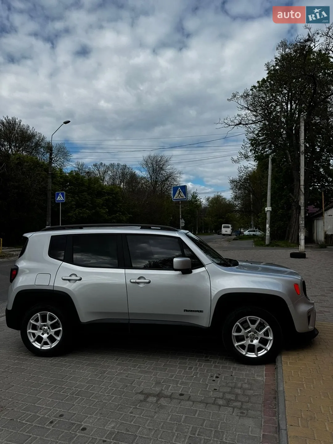 2019 Jeep Renegade - мініатюра 3