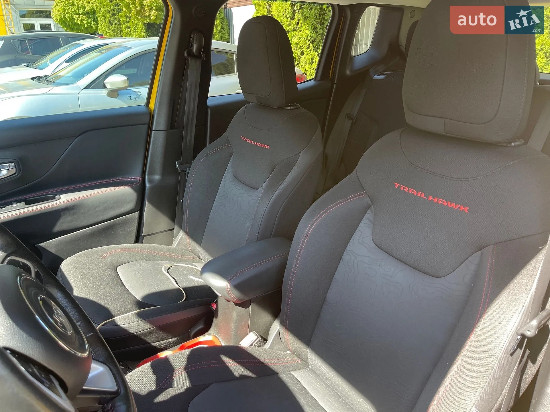 2015 Jeep Renegade - мініатюра 3