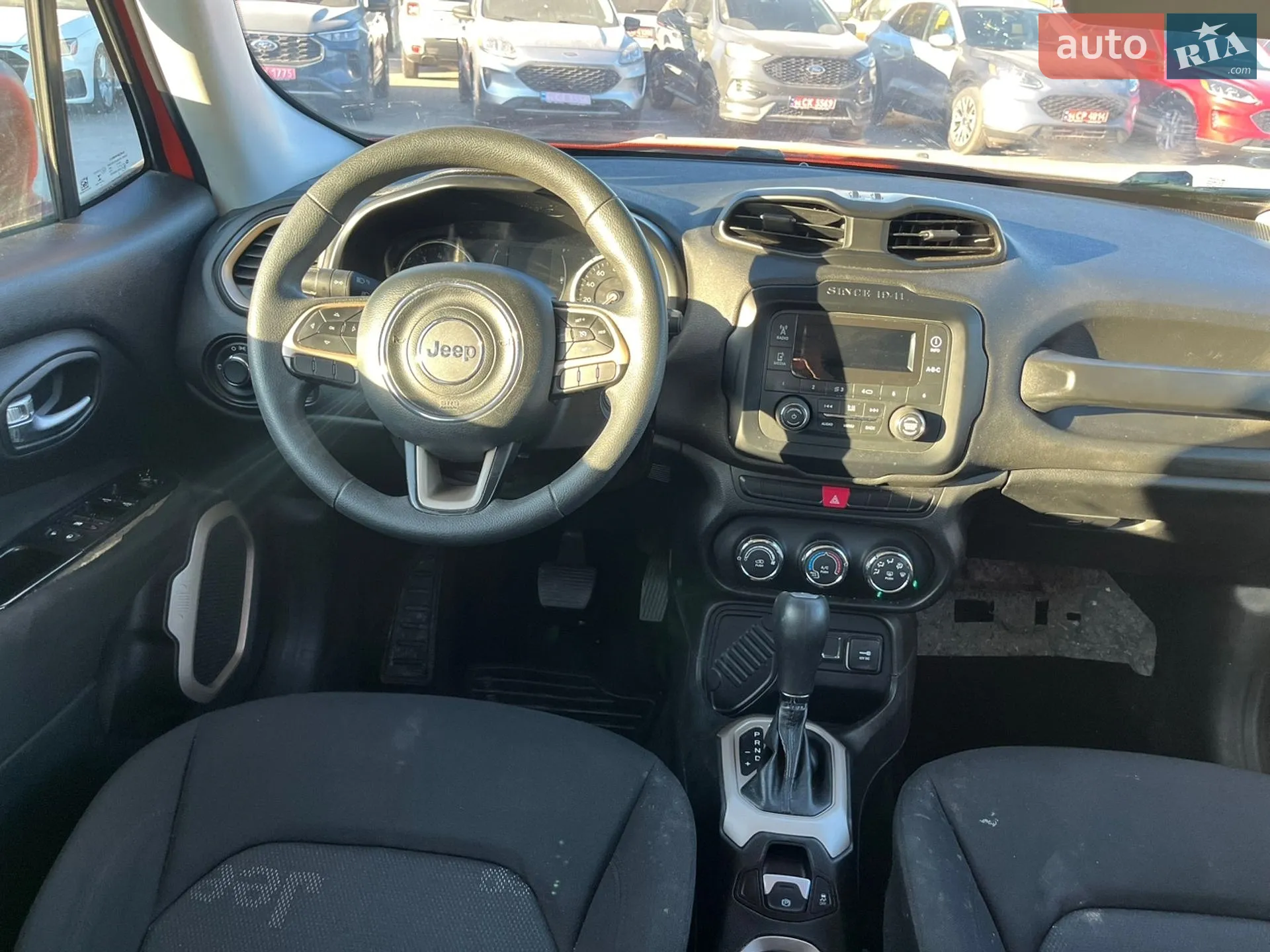 2015 Jeep Renegade - мініатюра 14