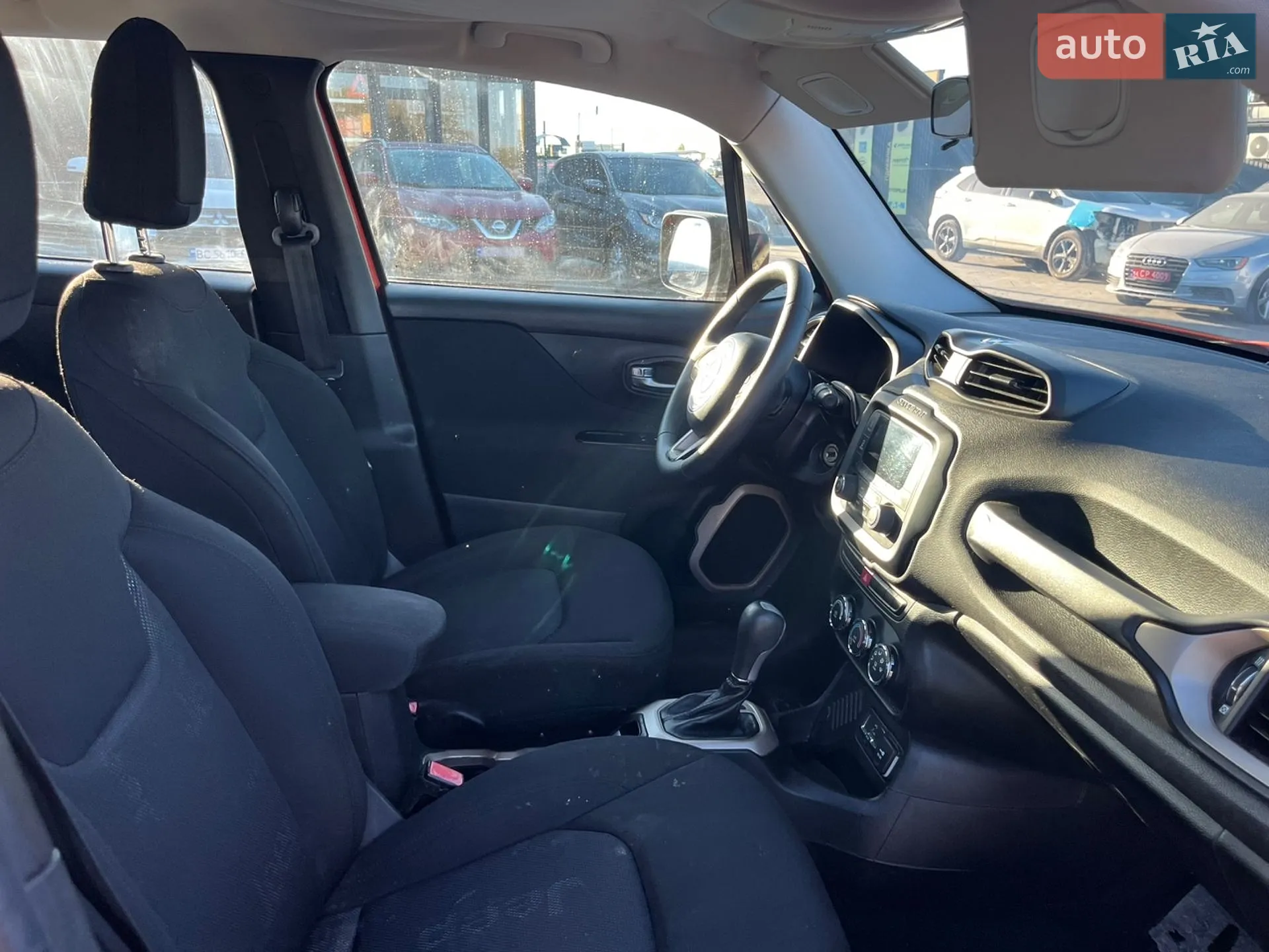 2015 Jeep Renegade - мініатюра 18