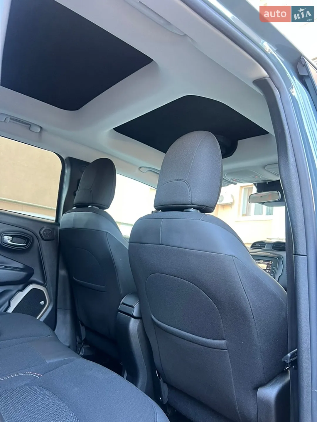 2016 Jeep Renegade - мініатюра 6