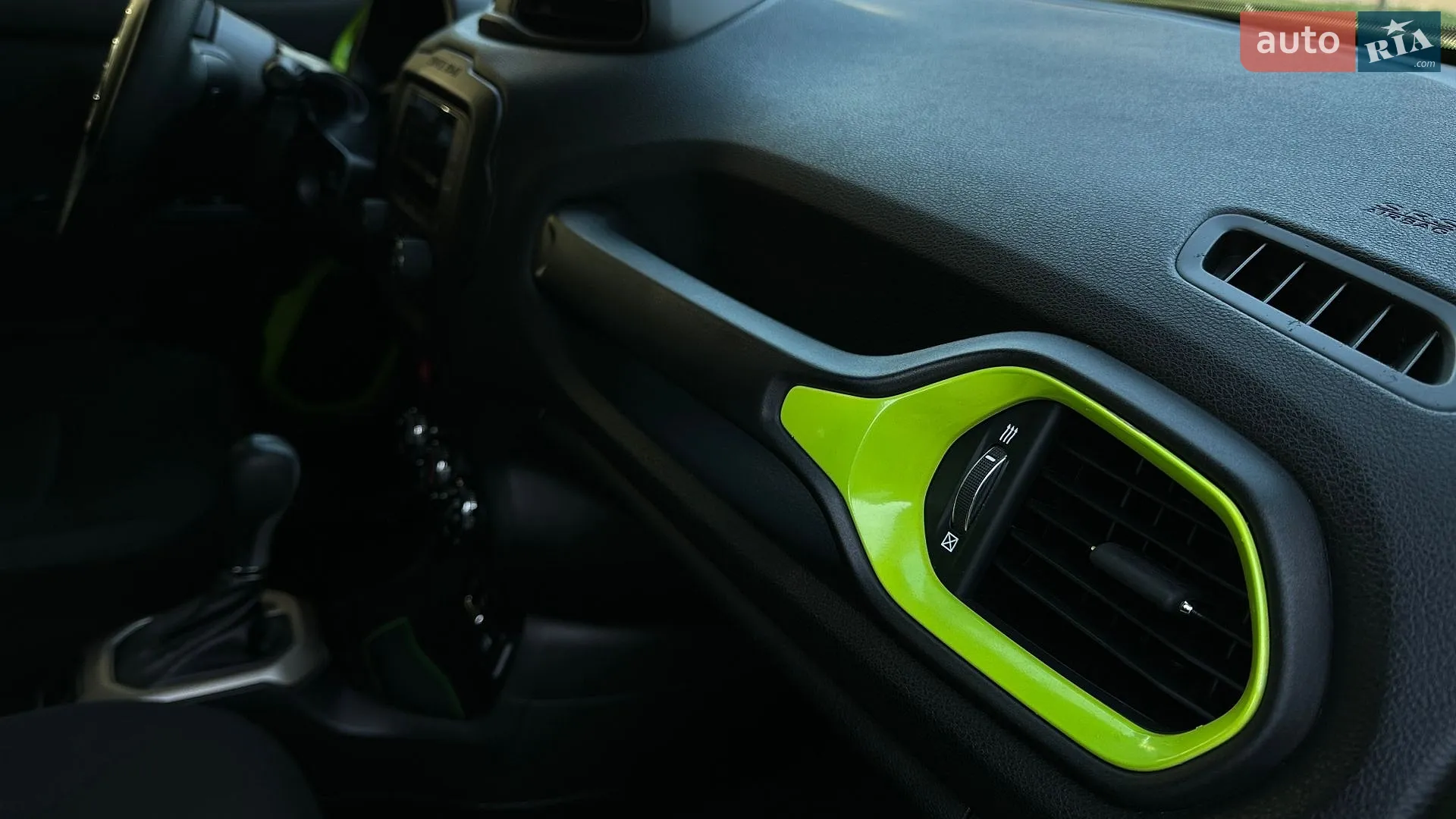 2017 Jeep Renegade - мініатюра 27
