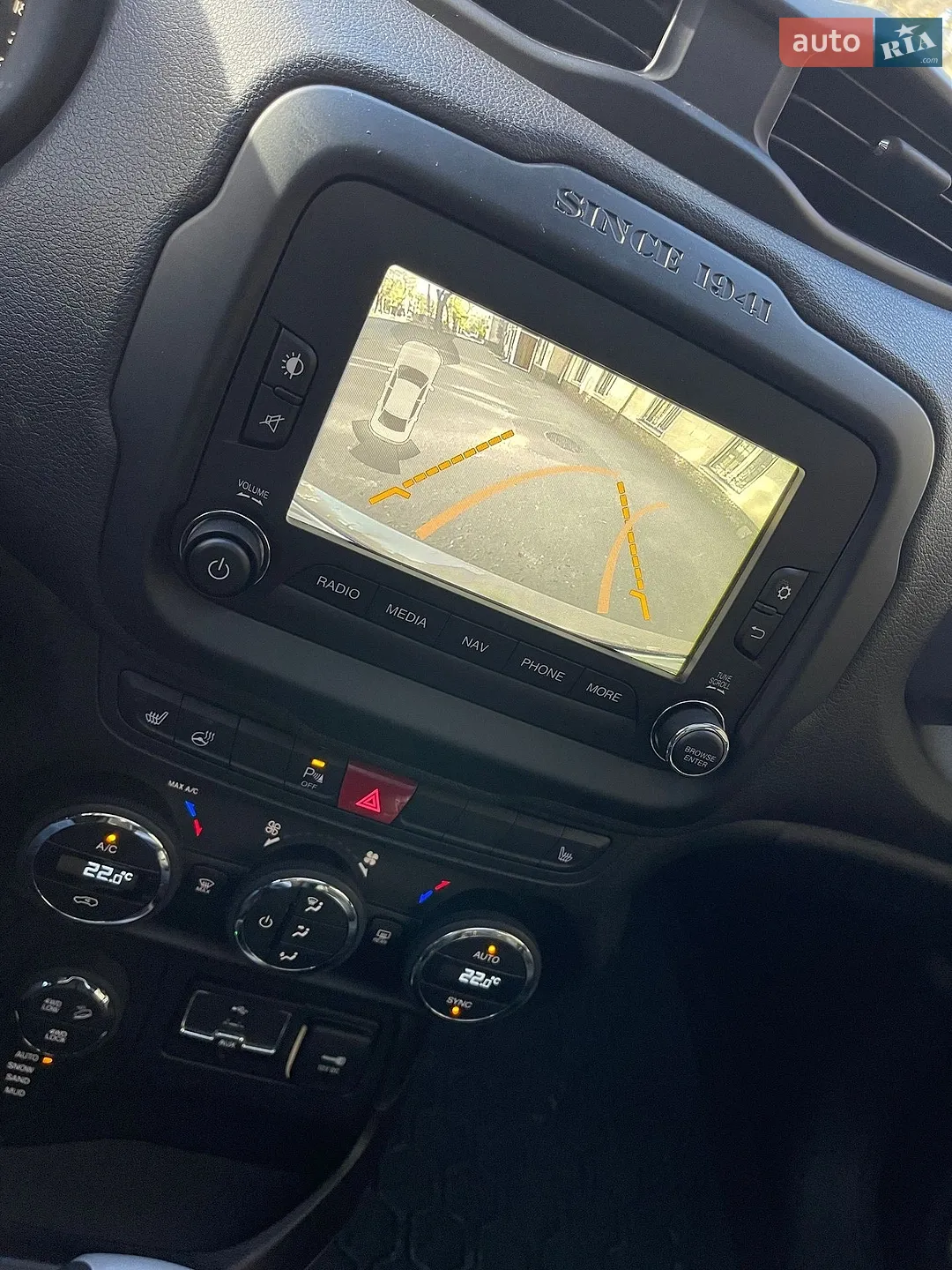 2015 Jeep Renegade - мініатюра 32