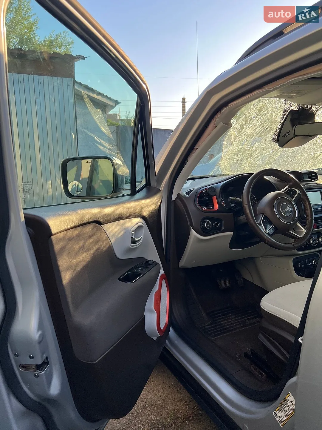 2015 Jeep Renegade - мініатюра 9