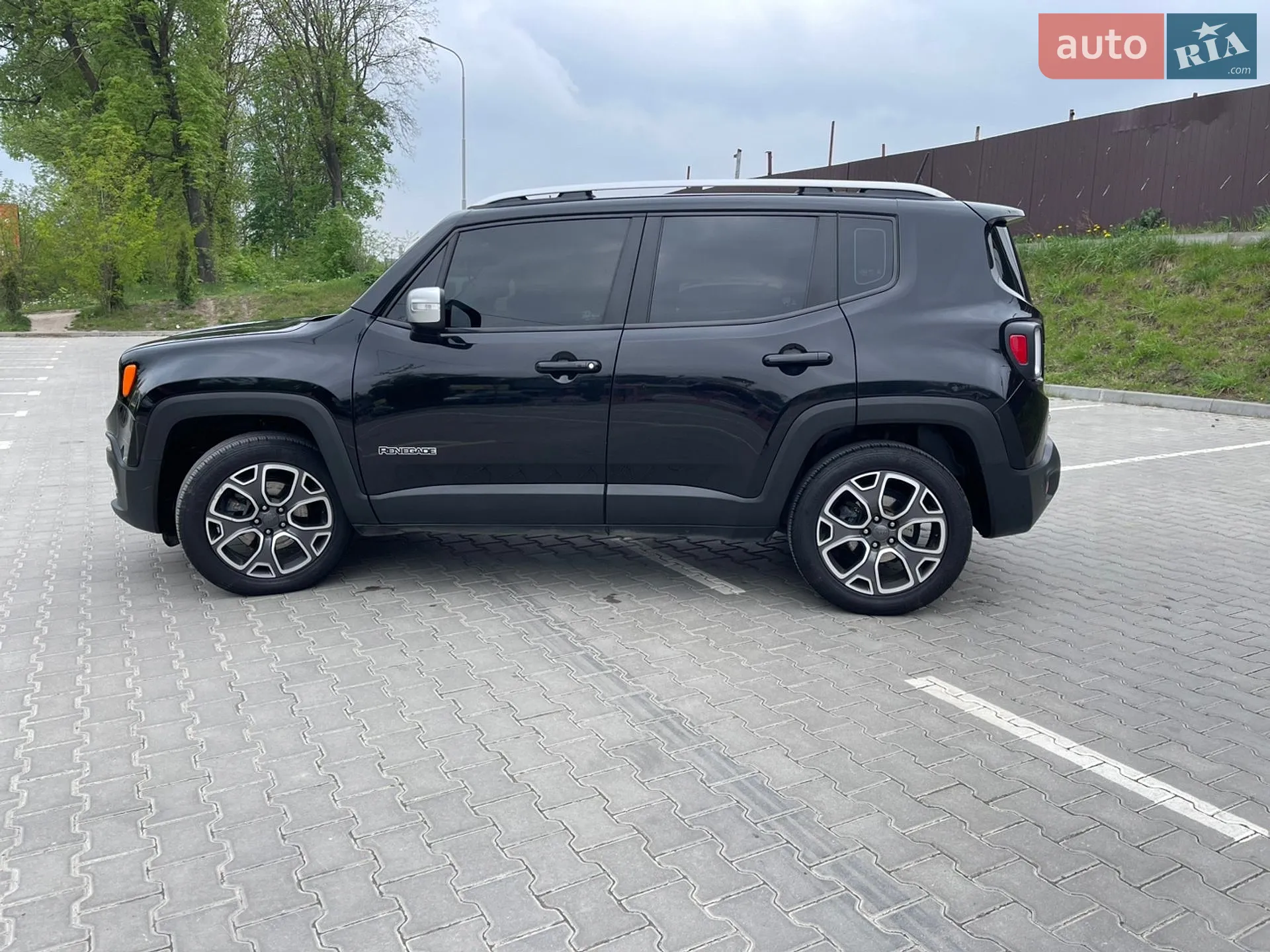 2017 Jeep Renegade - мініатюра 6