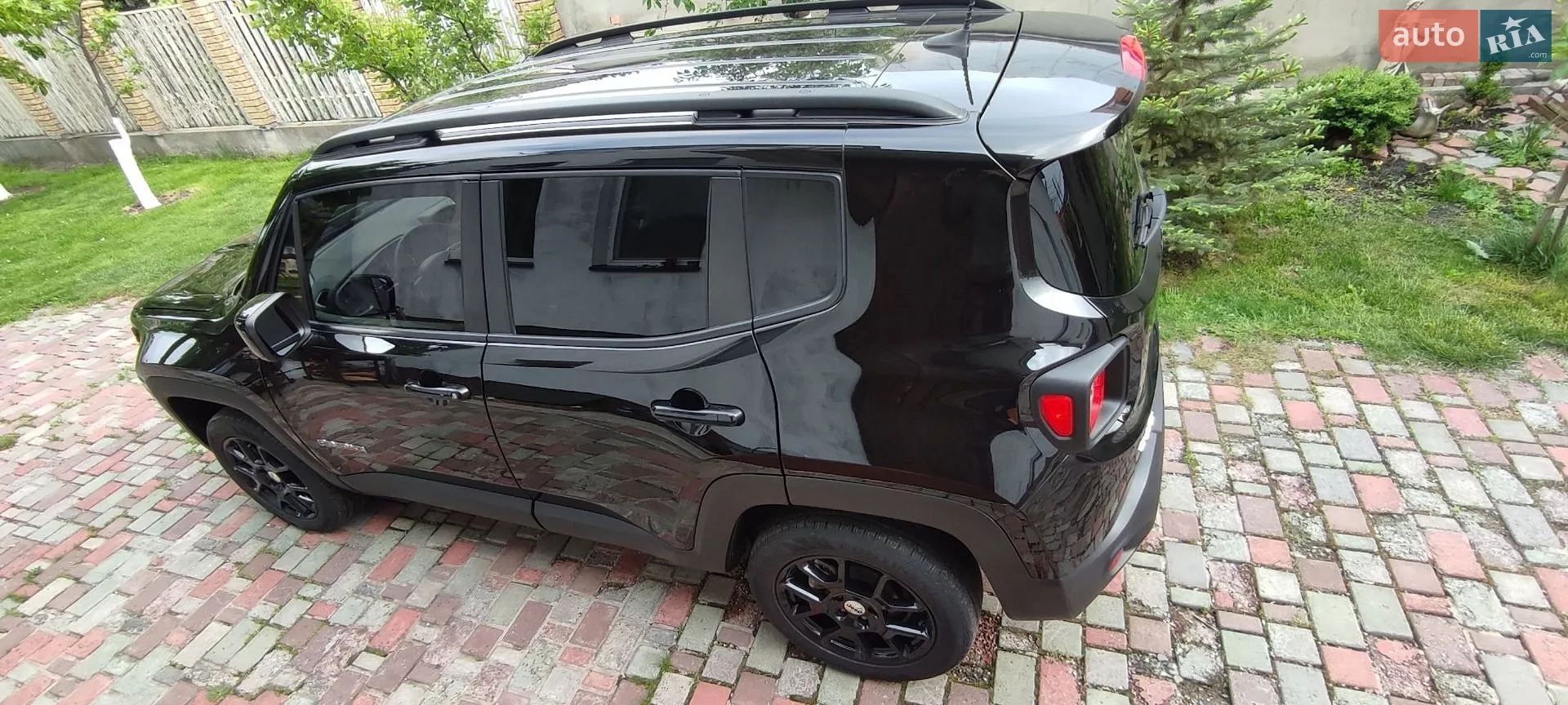 2022 Jeep Renegade - мініатюра 11