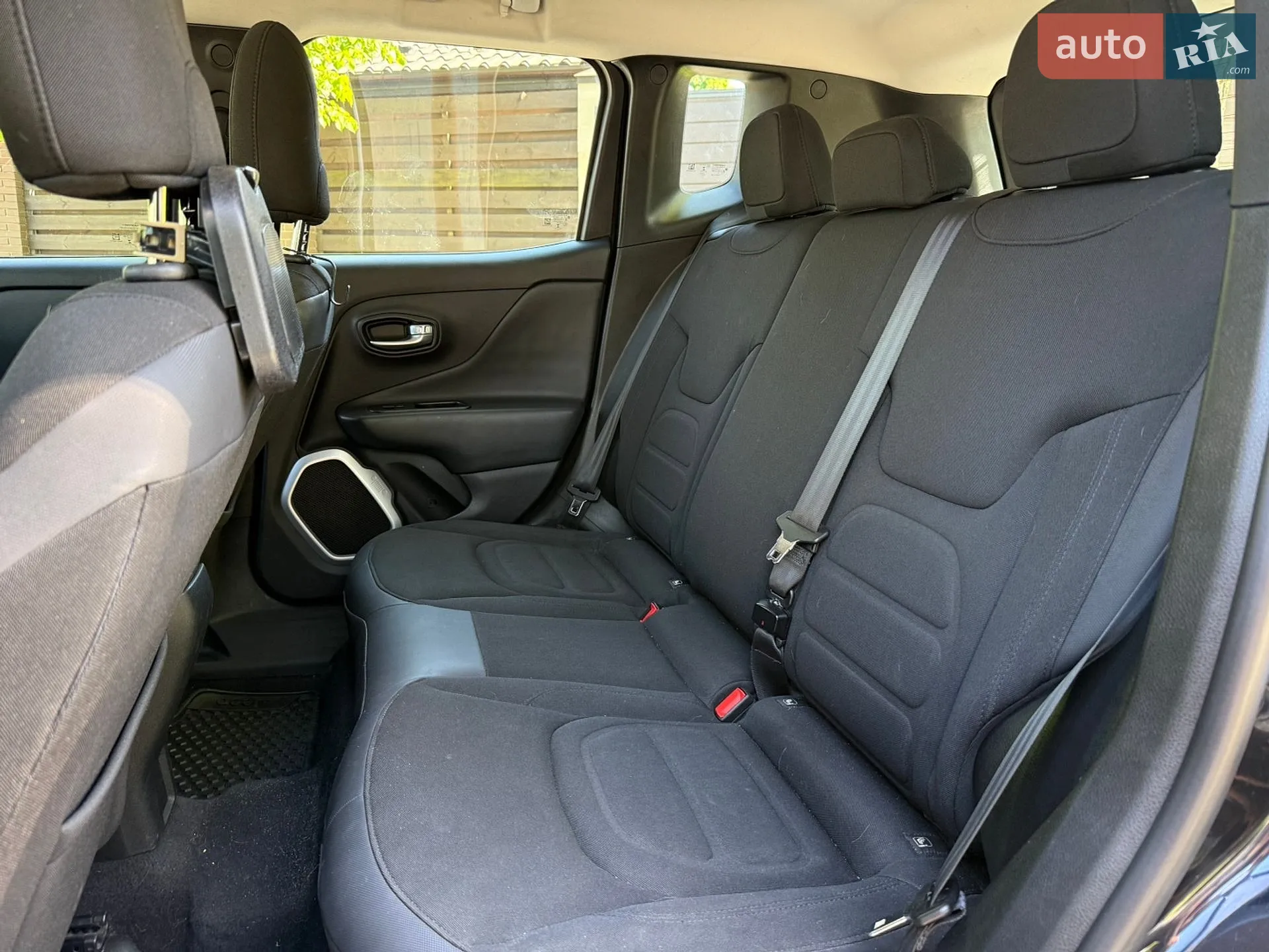 2016 Jeep Renegade - мініатюра 30