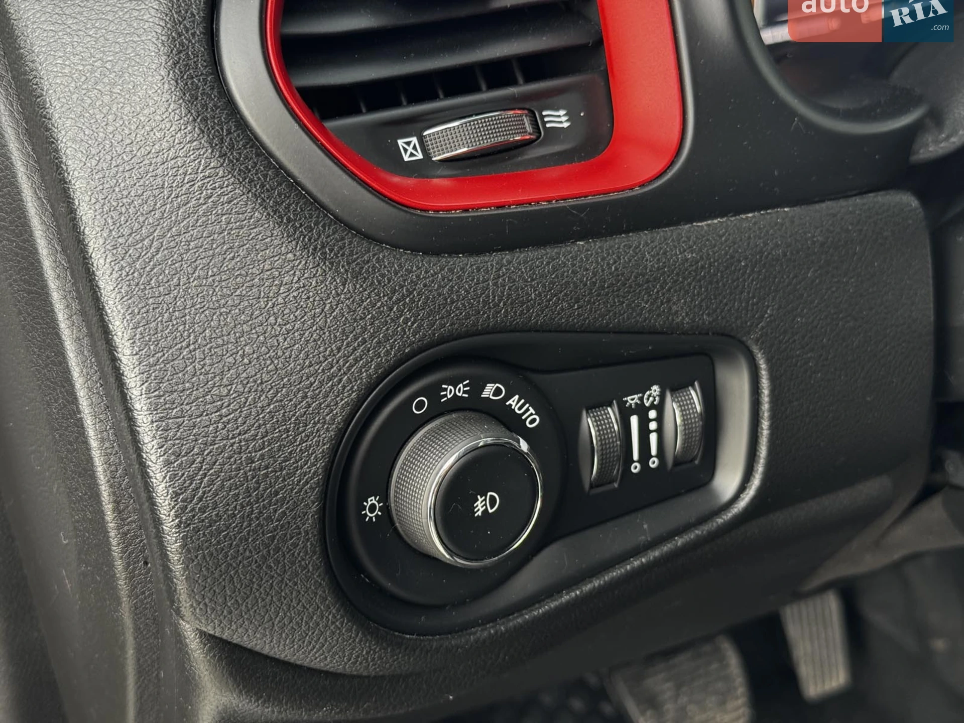 2018 Jeep Renegade - мініатюра 19