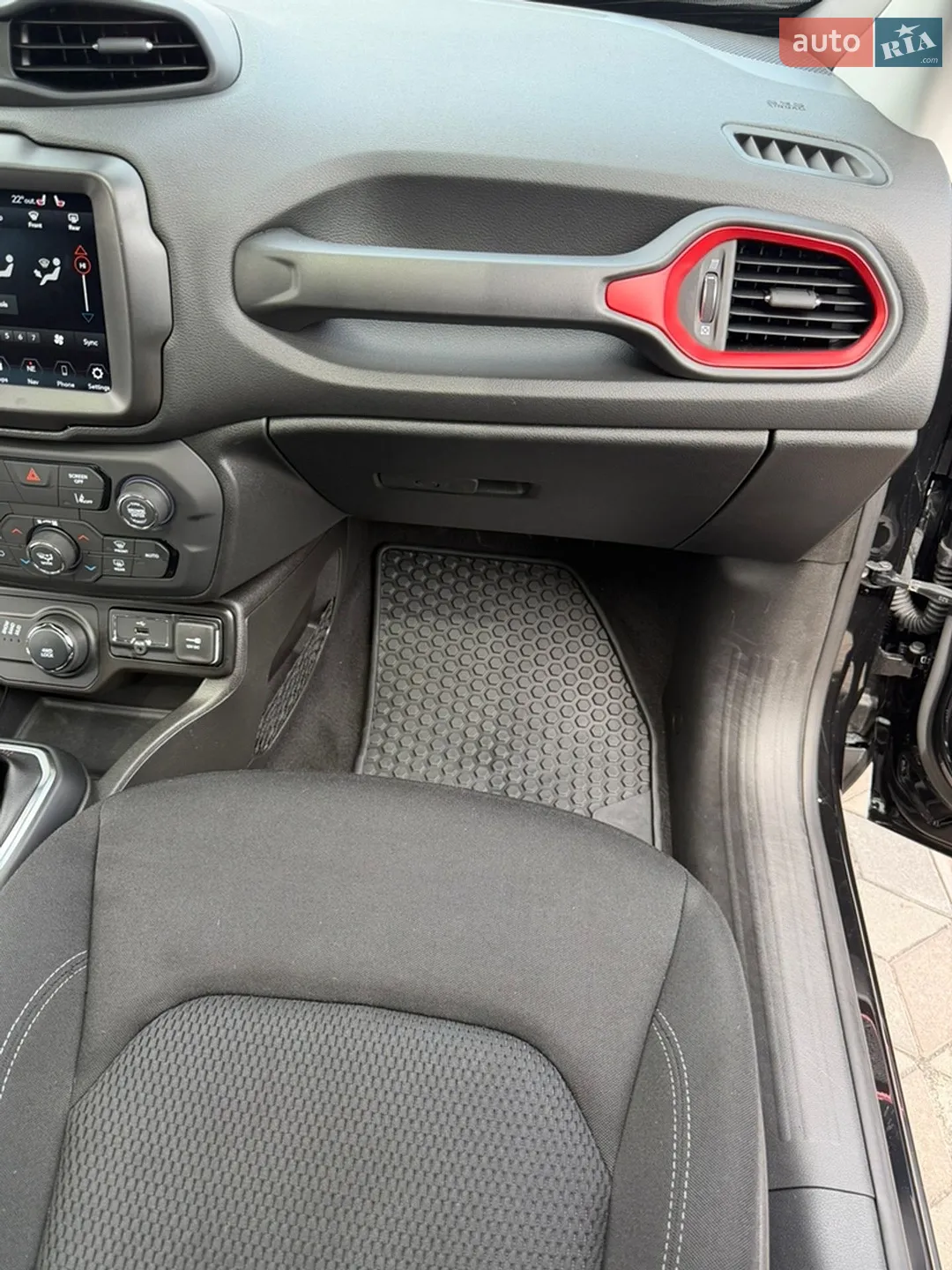 2023 Jeep Renegade - мініатюра 26