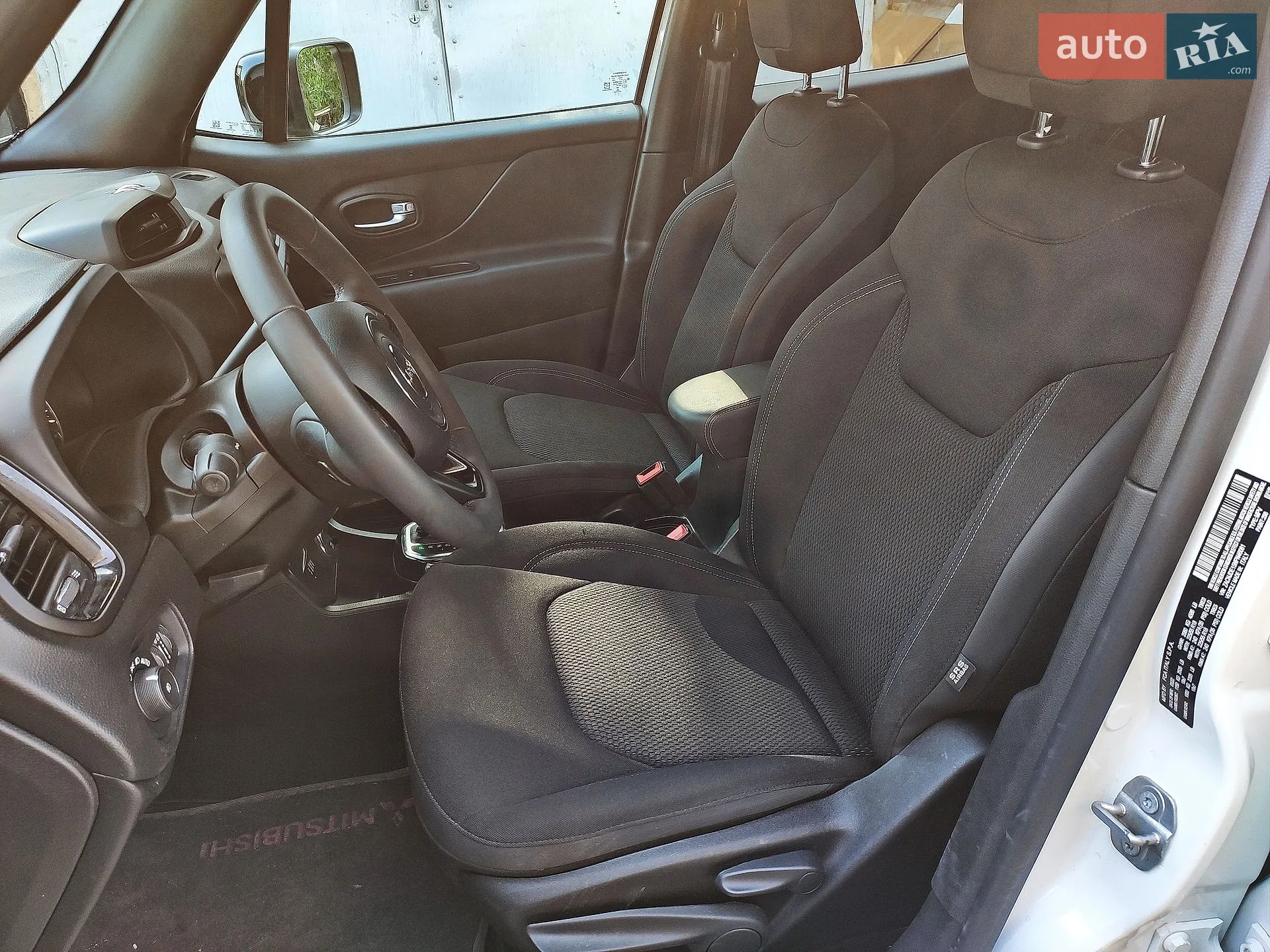 2022 Jeep Renegade - мініатюра 16