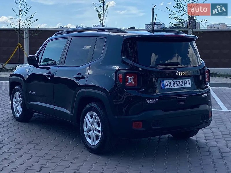 Jeep Renegade 2021 VIN ZACNJCBB5MPN11980 фото оголошення 4 з 64