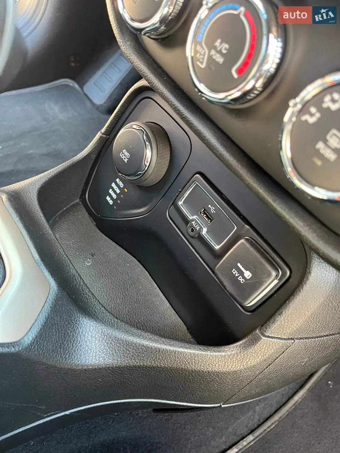 2017 Jeep Renegade - мініатюра 18