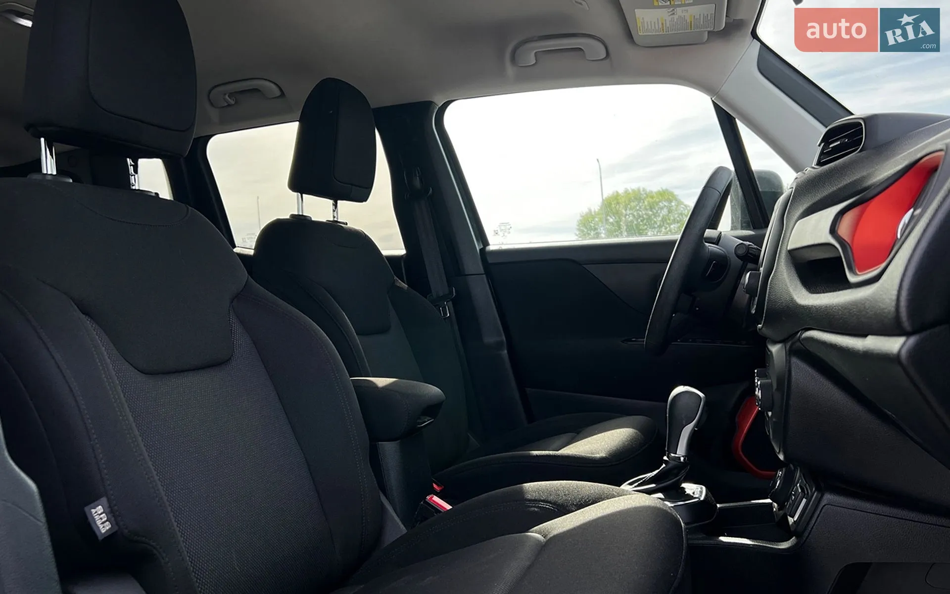 Jeep Renegade 2018 VIN ZACCJBAB6JPH48379 фото оголошення 20 з 22