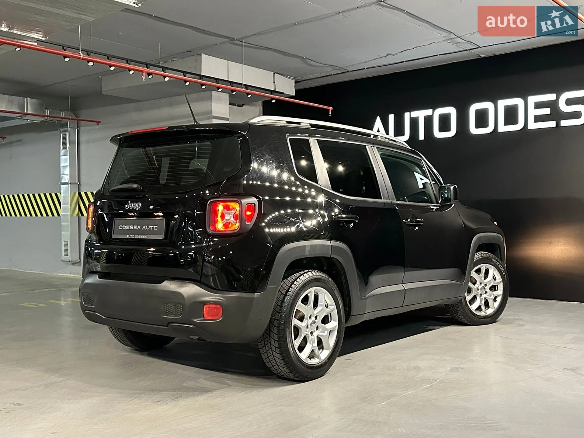 2015 Jeep Renegade - мініатюра 8