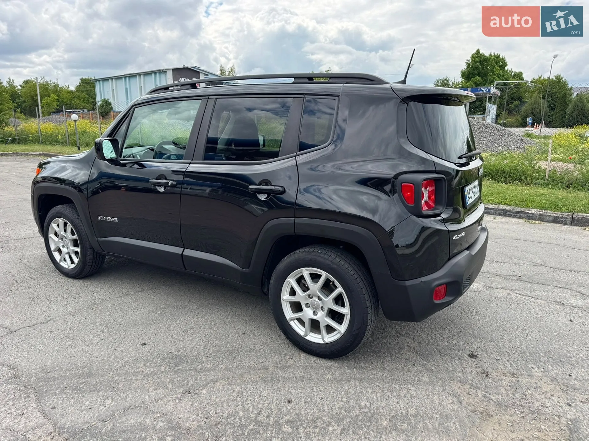 2020 Jeep Renegade - мініатюра 21