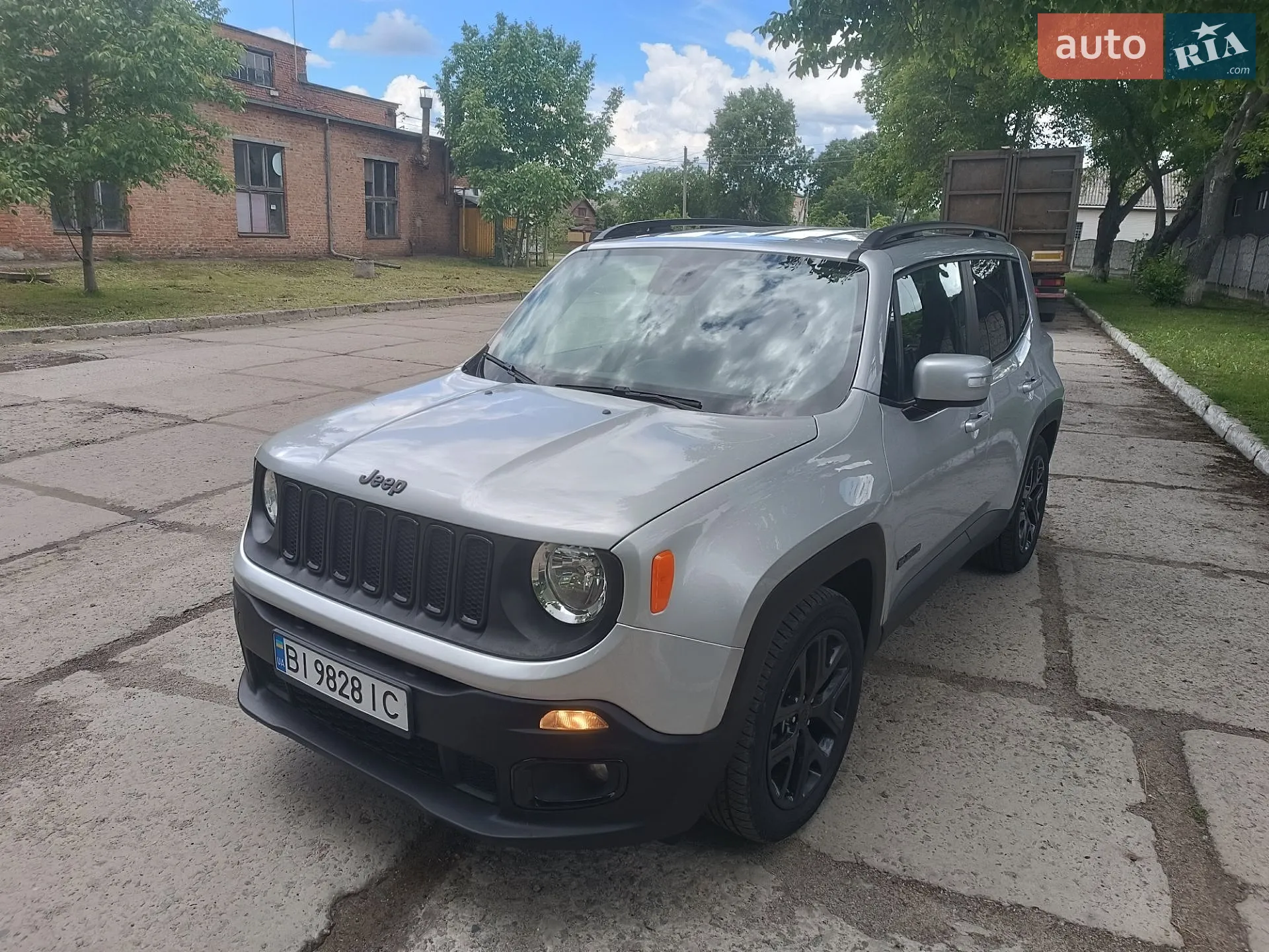 2017 Jeep Renegade - мініатюра 9