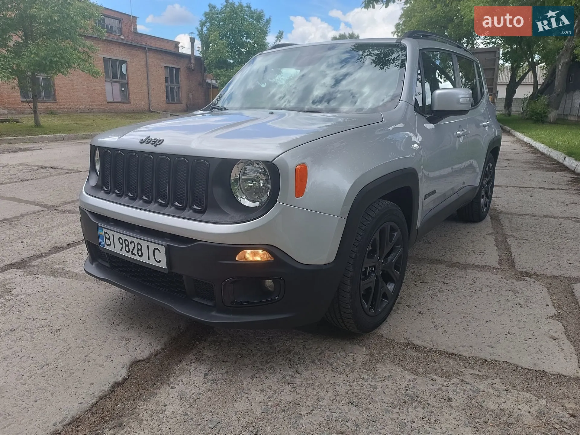 2017 Jeep Renegade - фото 1