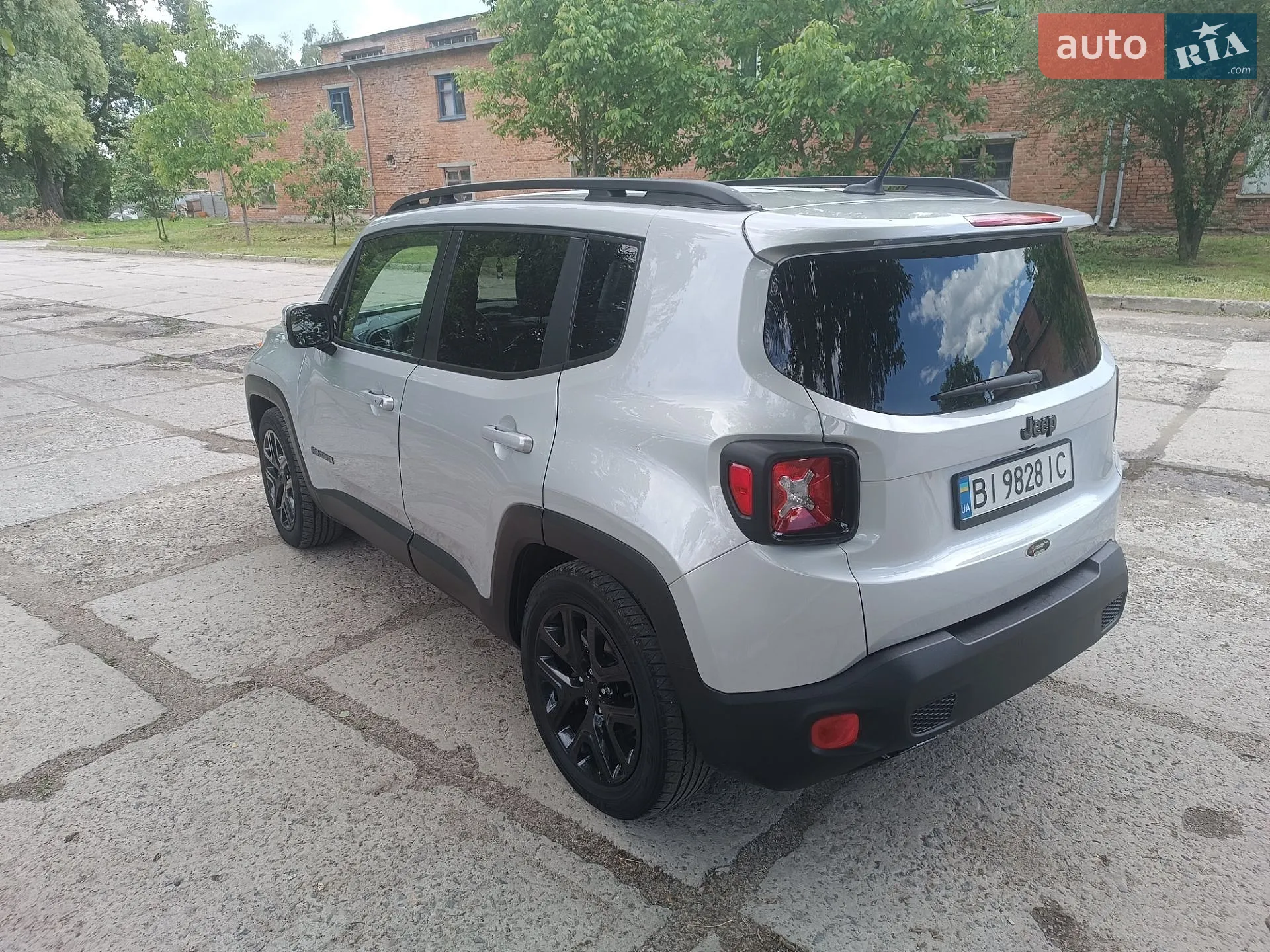 2017 Jeep Renegade - мініатюра 6