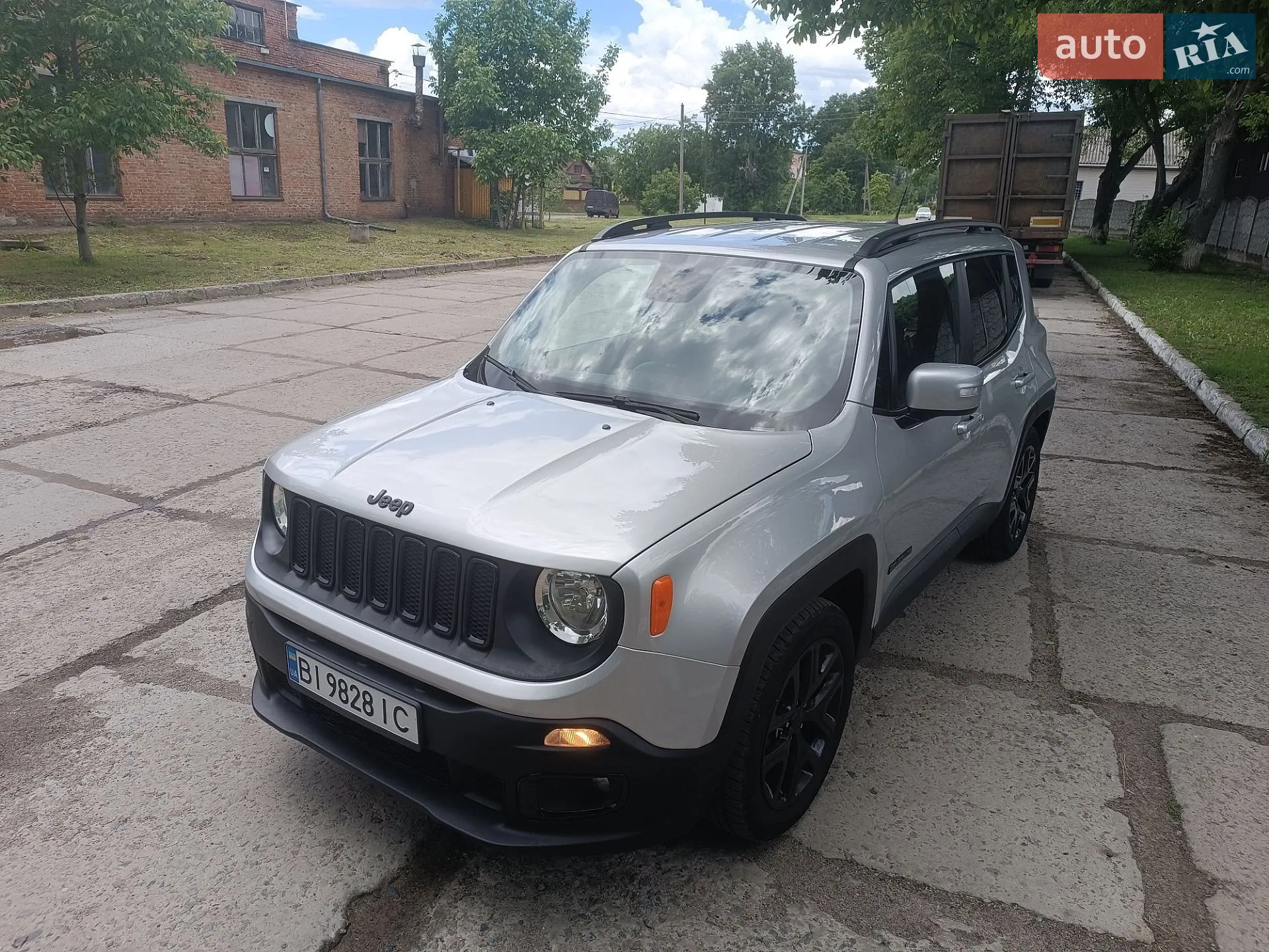 2017 Jeep Renegade - мініатюра 10