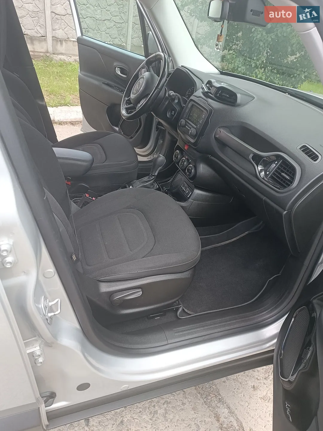 2017 Jeep Renegade - мініатюра 14