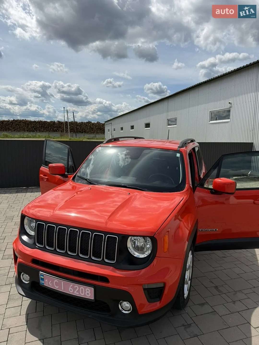 2020 Jeep Renegade - мініатюра 2