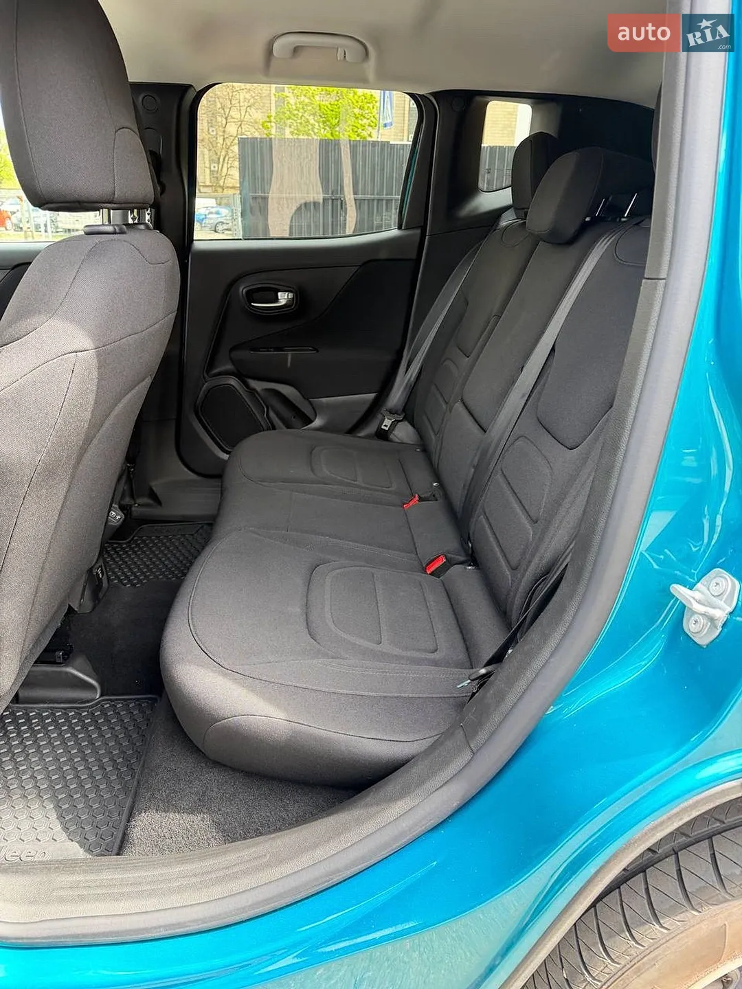 2020 Jeep Renegade - мініатюра 13
