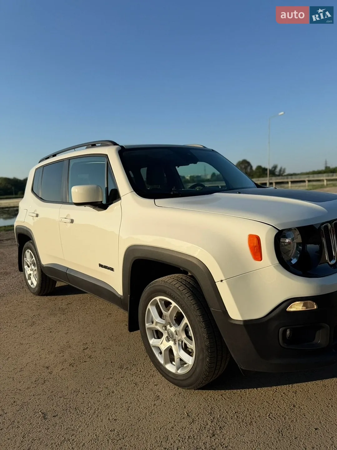 2015 Jeep Renegade - мініатюра 8