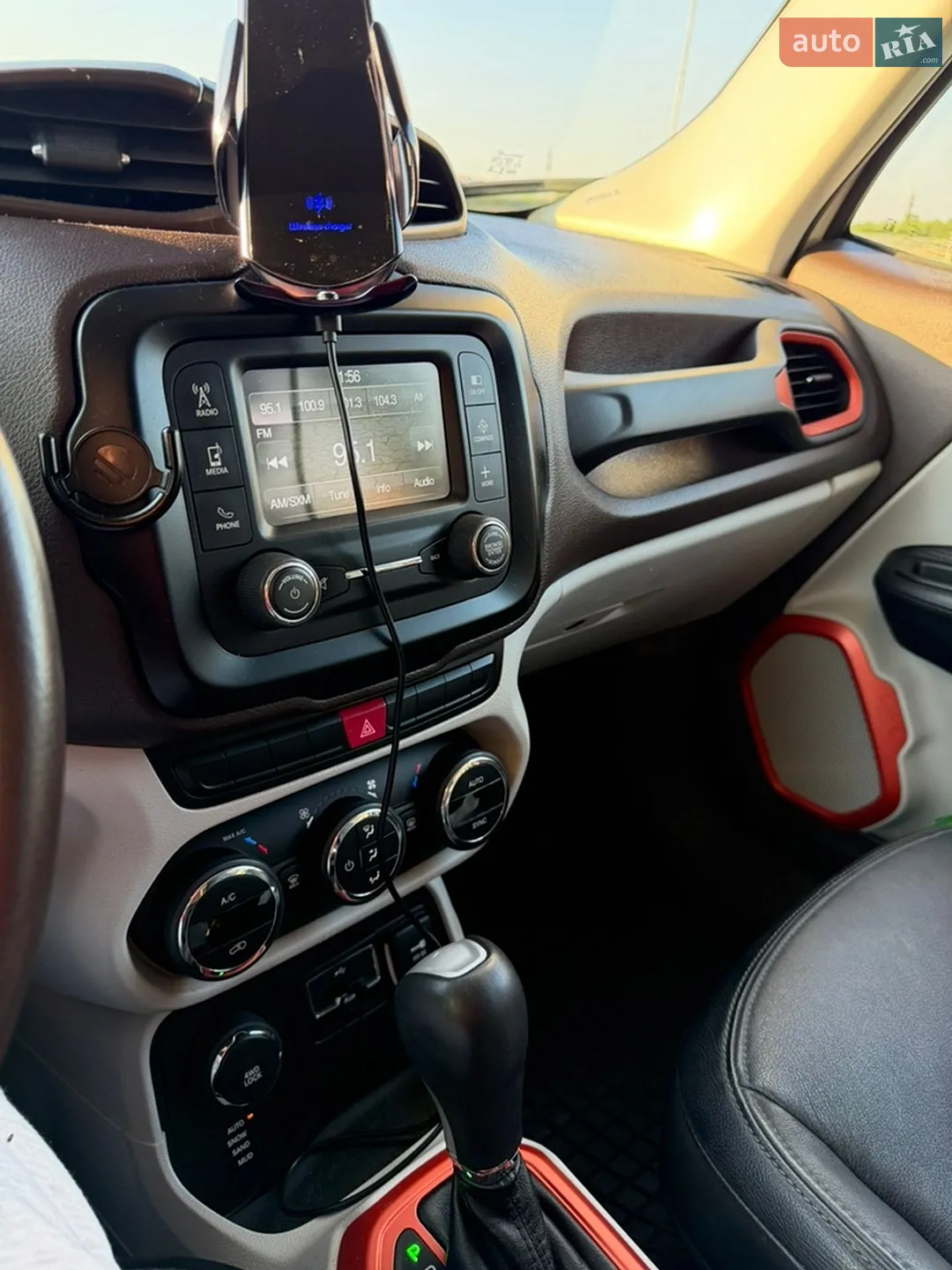 2015 Jeep Renegade - мініатюра 13