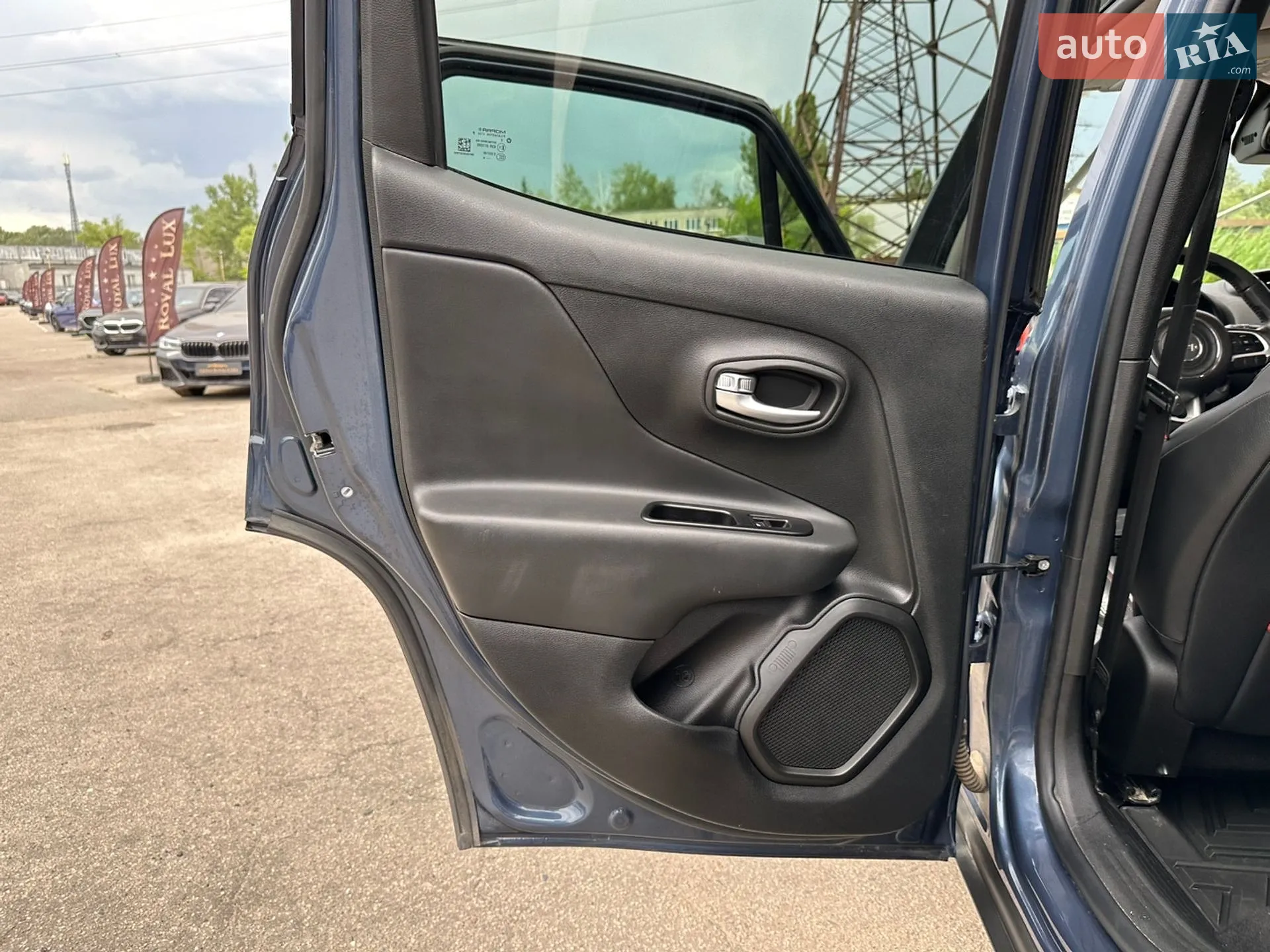 2020 Jeep Renegade - мініатюра 17
