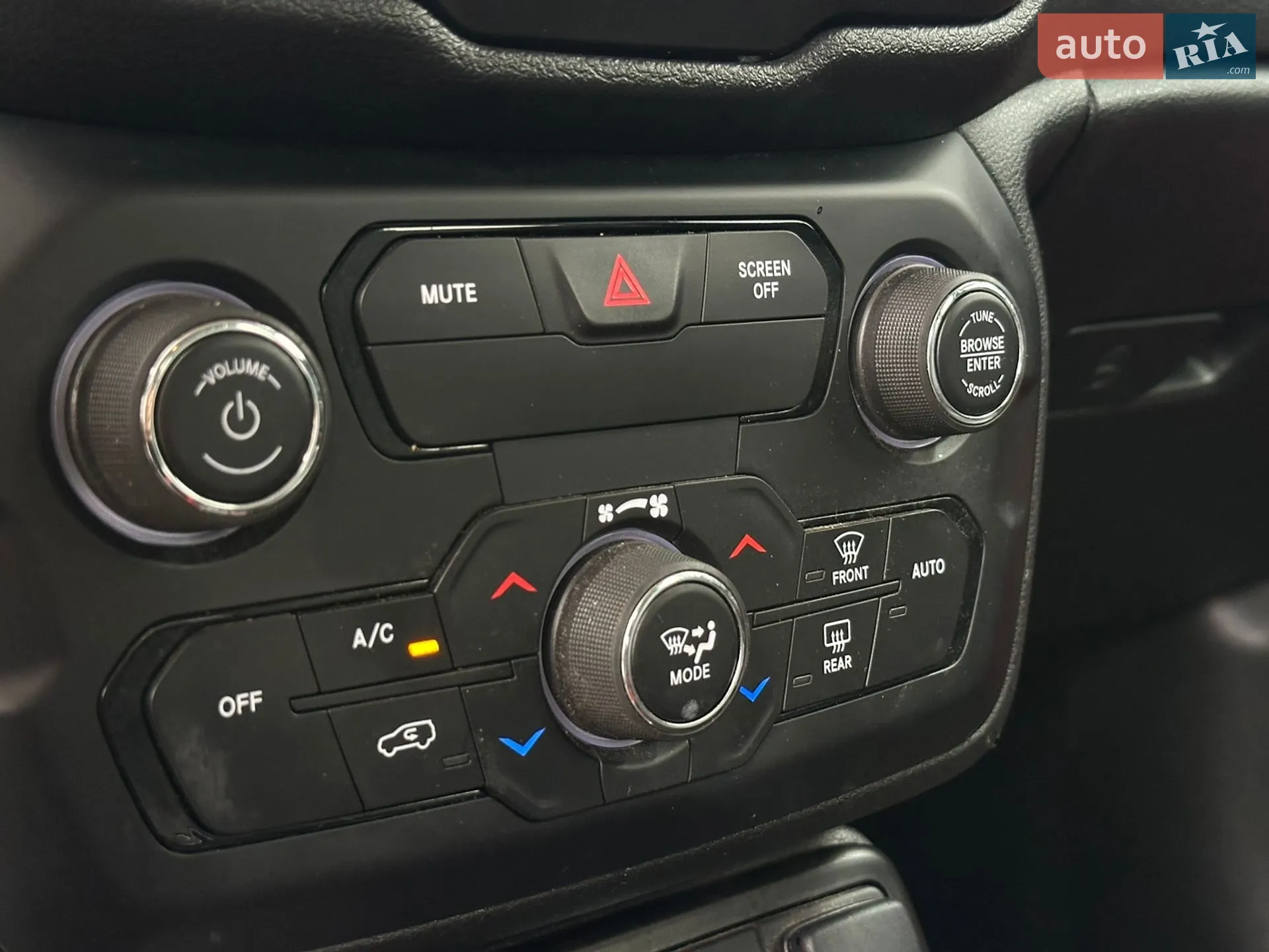 2020 Jeep Renegade - мініатюра 31
