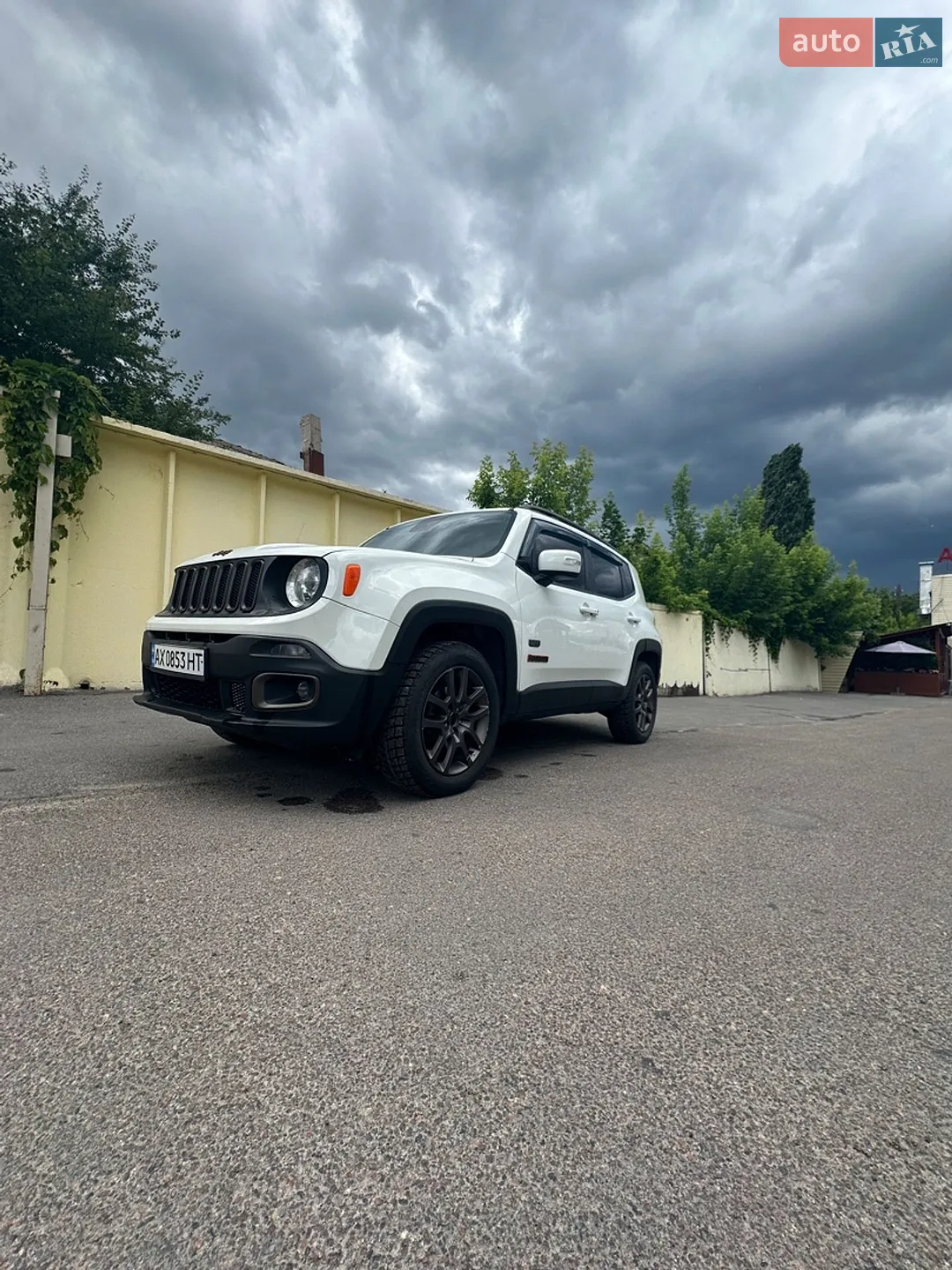 2016 Jeep Renegade - мініатюра 2