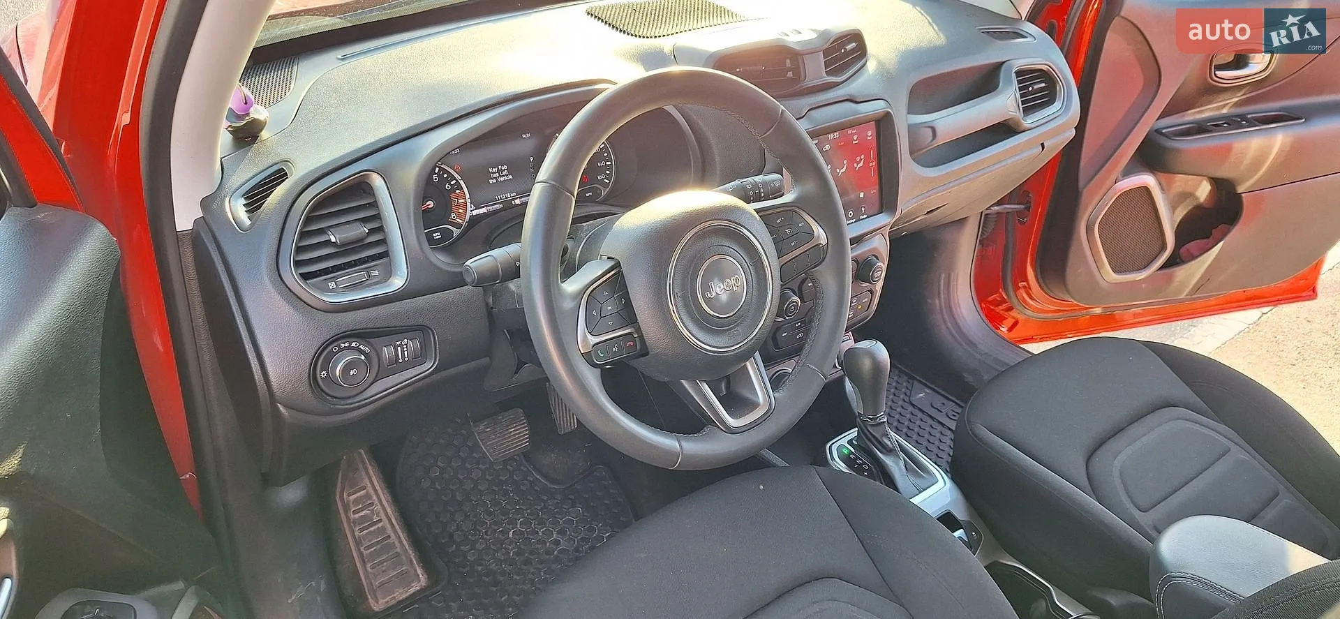 2022 Jeep Renegade - мініатюра 21