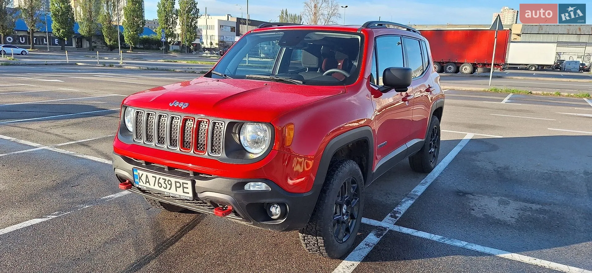 2022 Jeep Renegade - фото 1