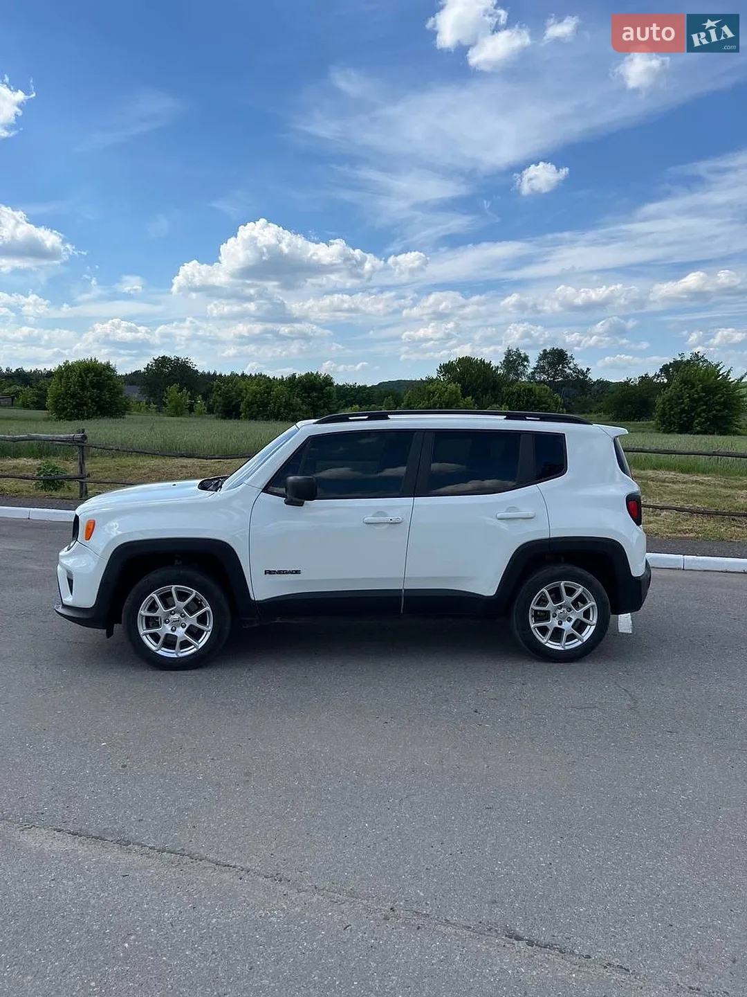 2022 Jeep Renegade - мініатюра 9