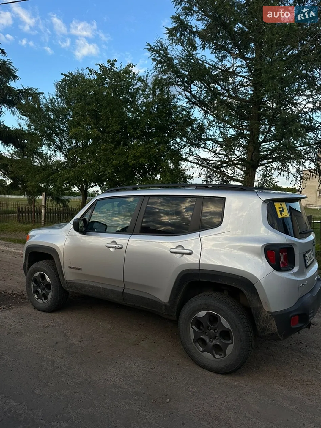 Jeep Renegade 2018 VIN ZACCJBAB1JPH71262 фото оголошення 5 з 16