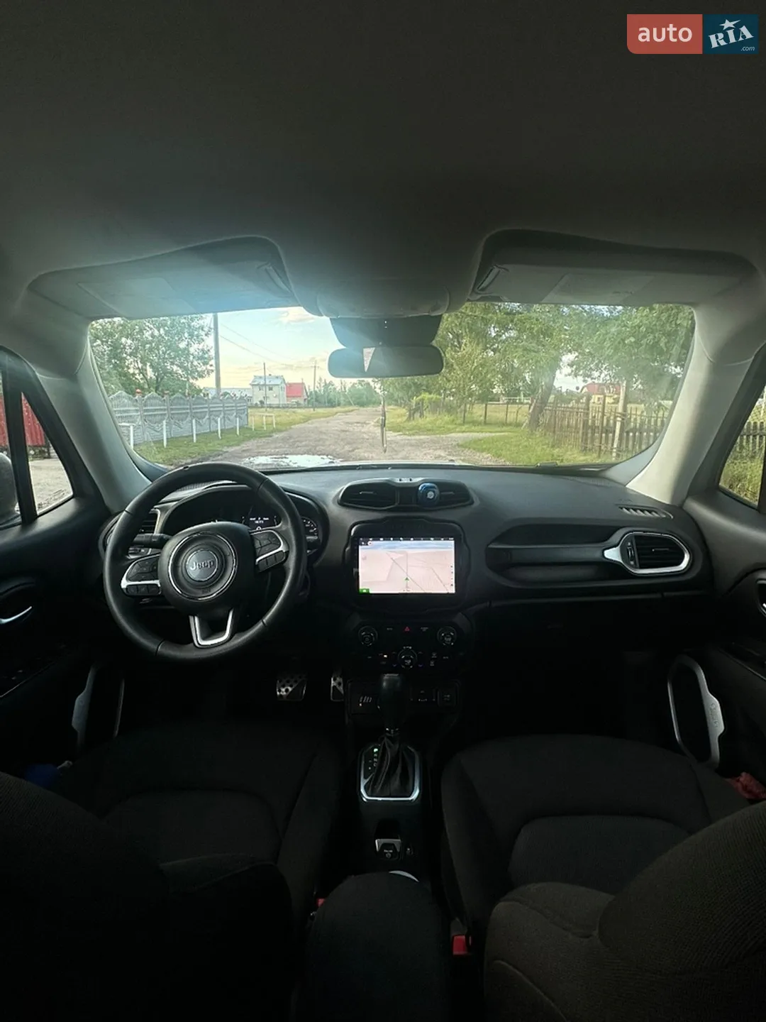 Jeep Renegade 2018 VIN ZACCJBAB1JPH71262 фото оголошення 9 з 16