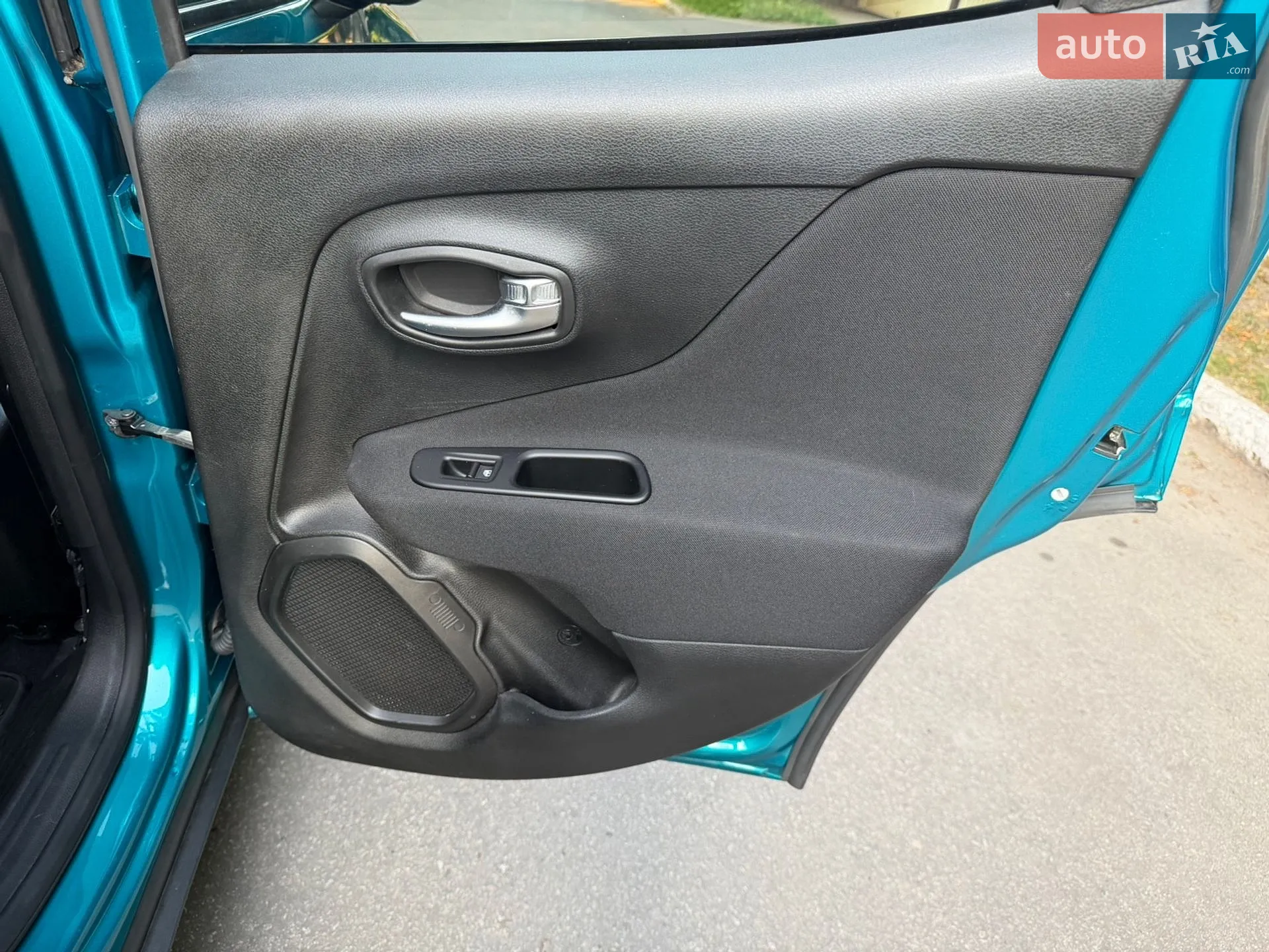 2021 Jeep Renegade - мініатюра 35