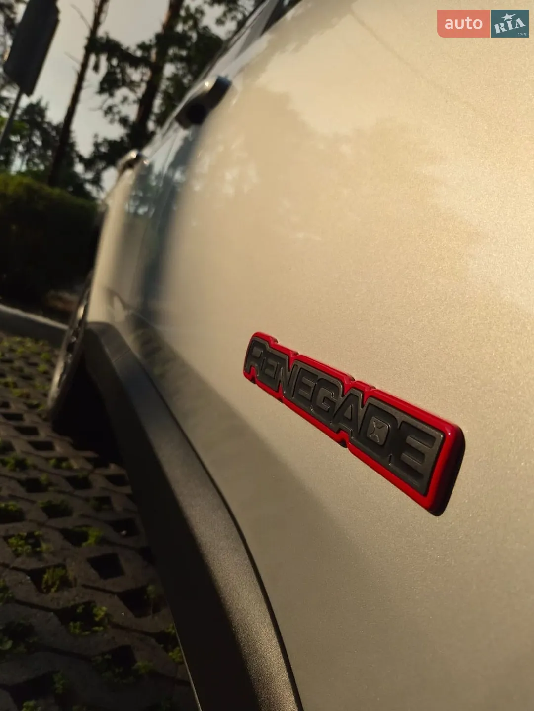 2017 Jeep Renegade - мініатюра 8