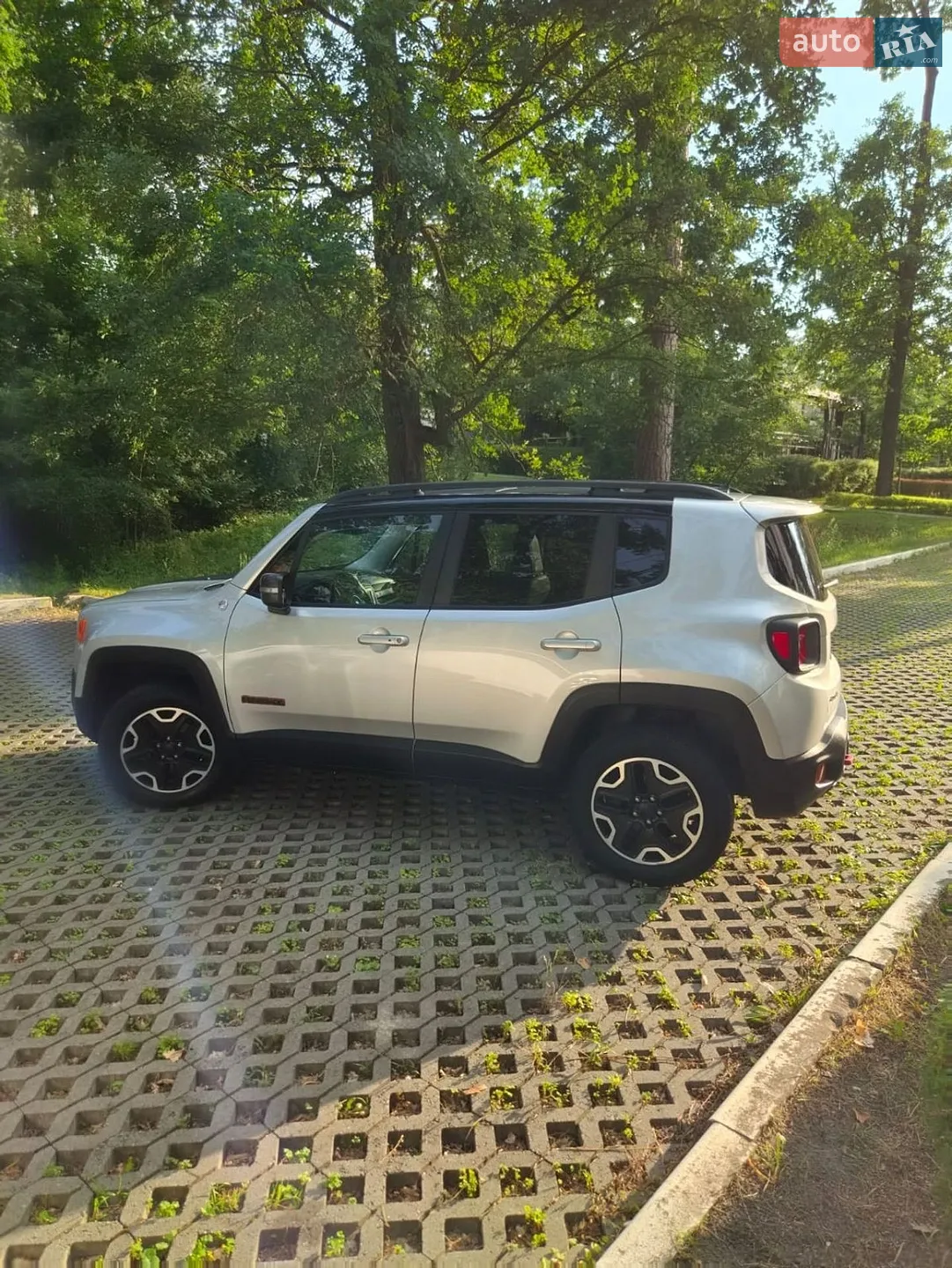 2017 Jeep Renegade - мініатюра 35
