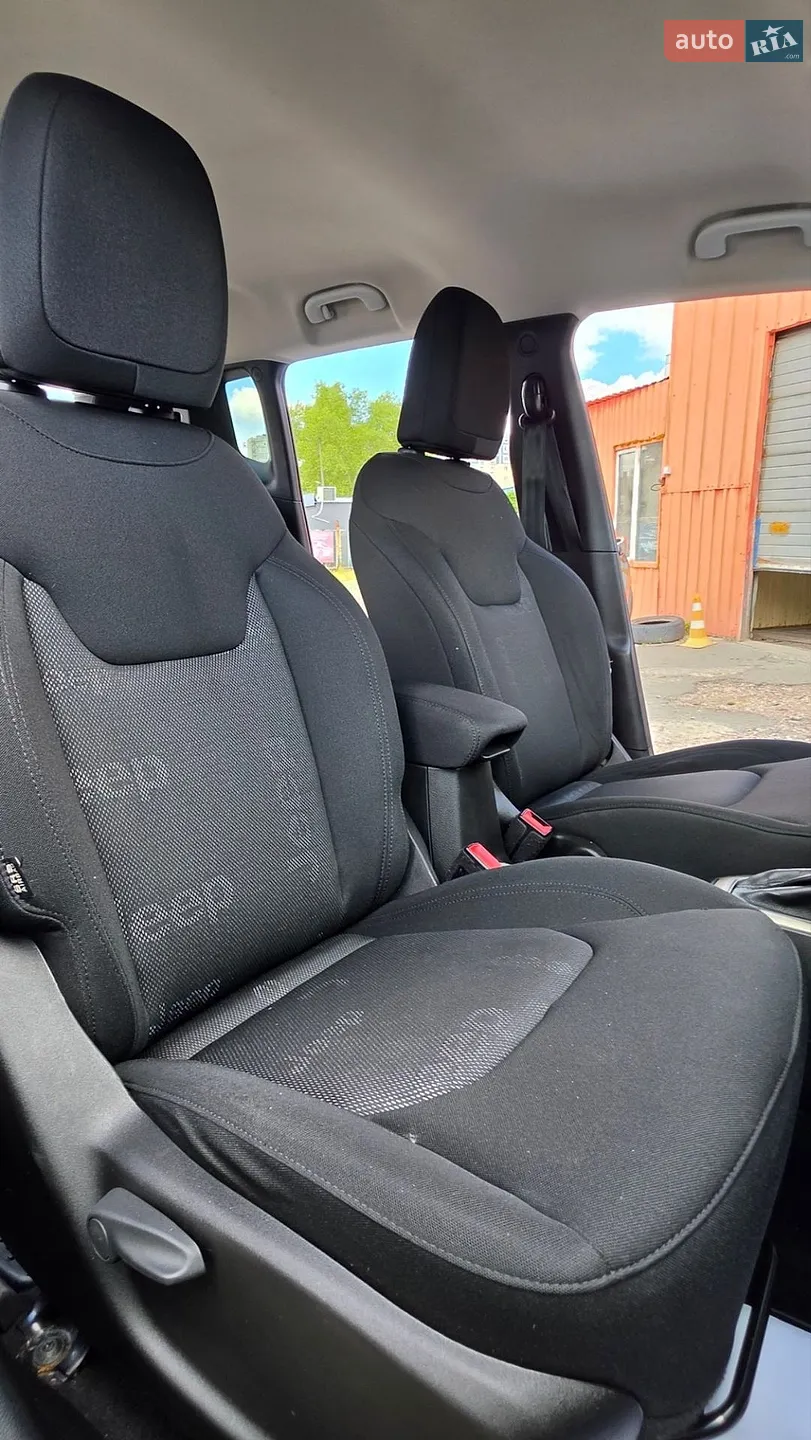 2017 Jeep Renegade - мініатюра 47