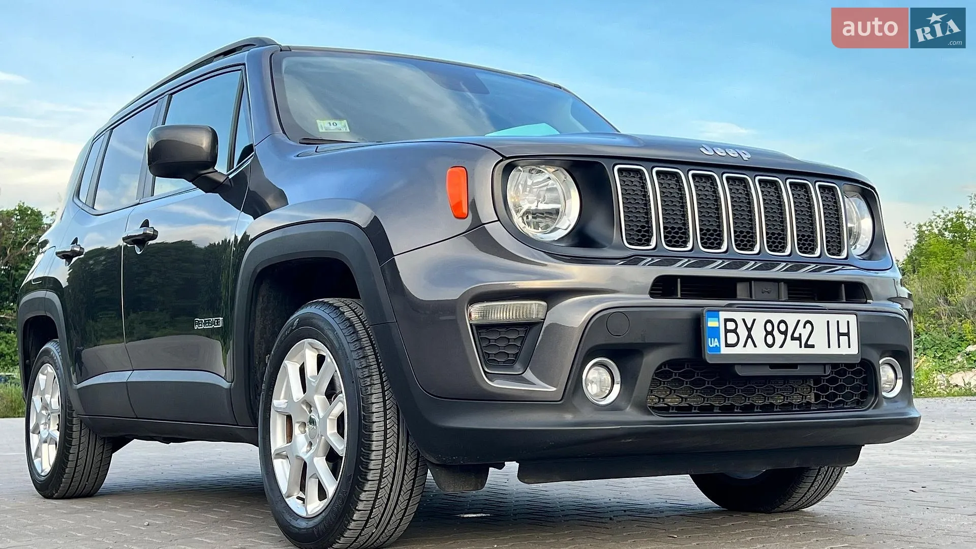 2020 Jeep Renegade - фото 1