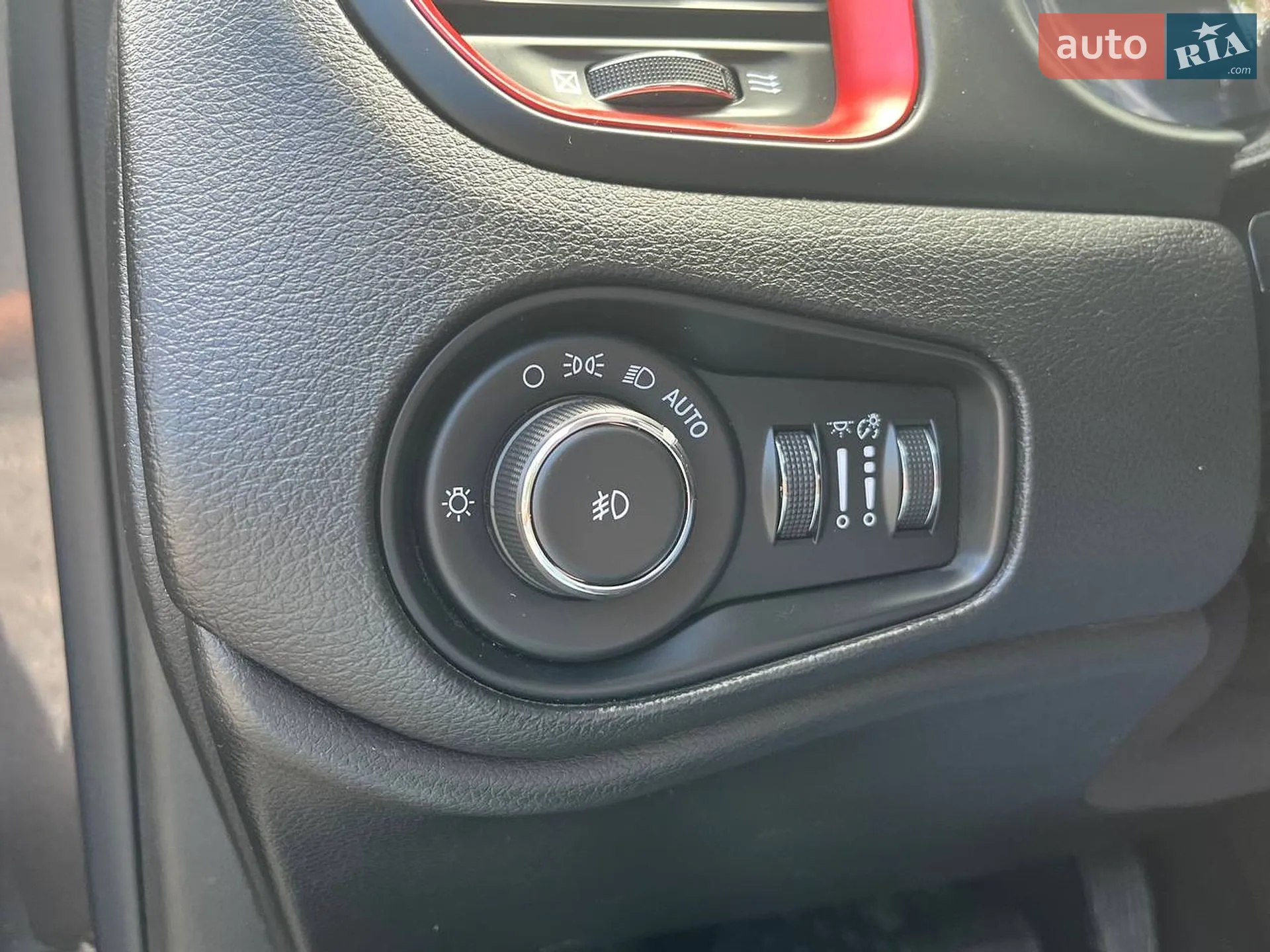 2018 Jeep Renegade - мініатюра 30