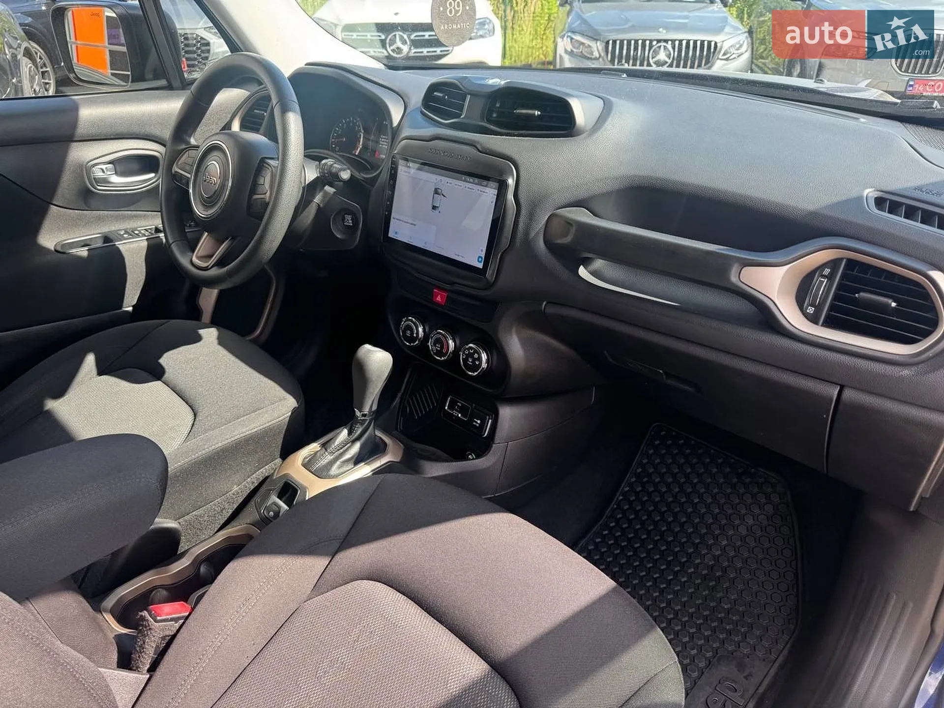 2016 Jeep Renegade - мініатюра 10