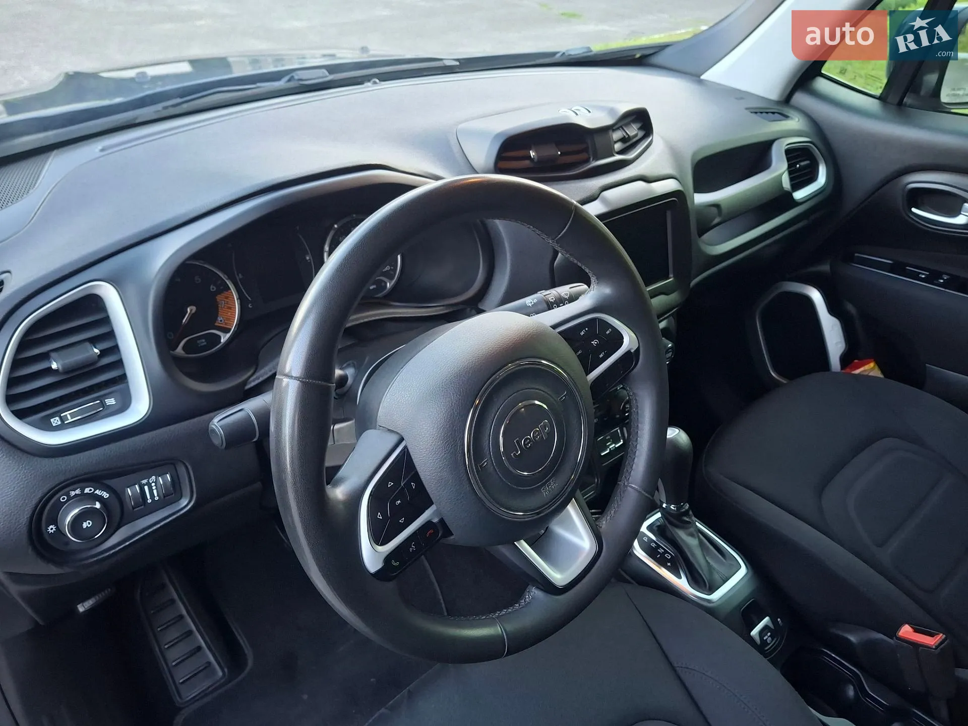 2020 Jeep Renegade - мініатюра 24